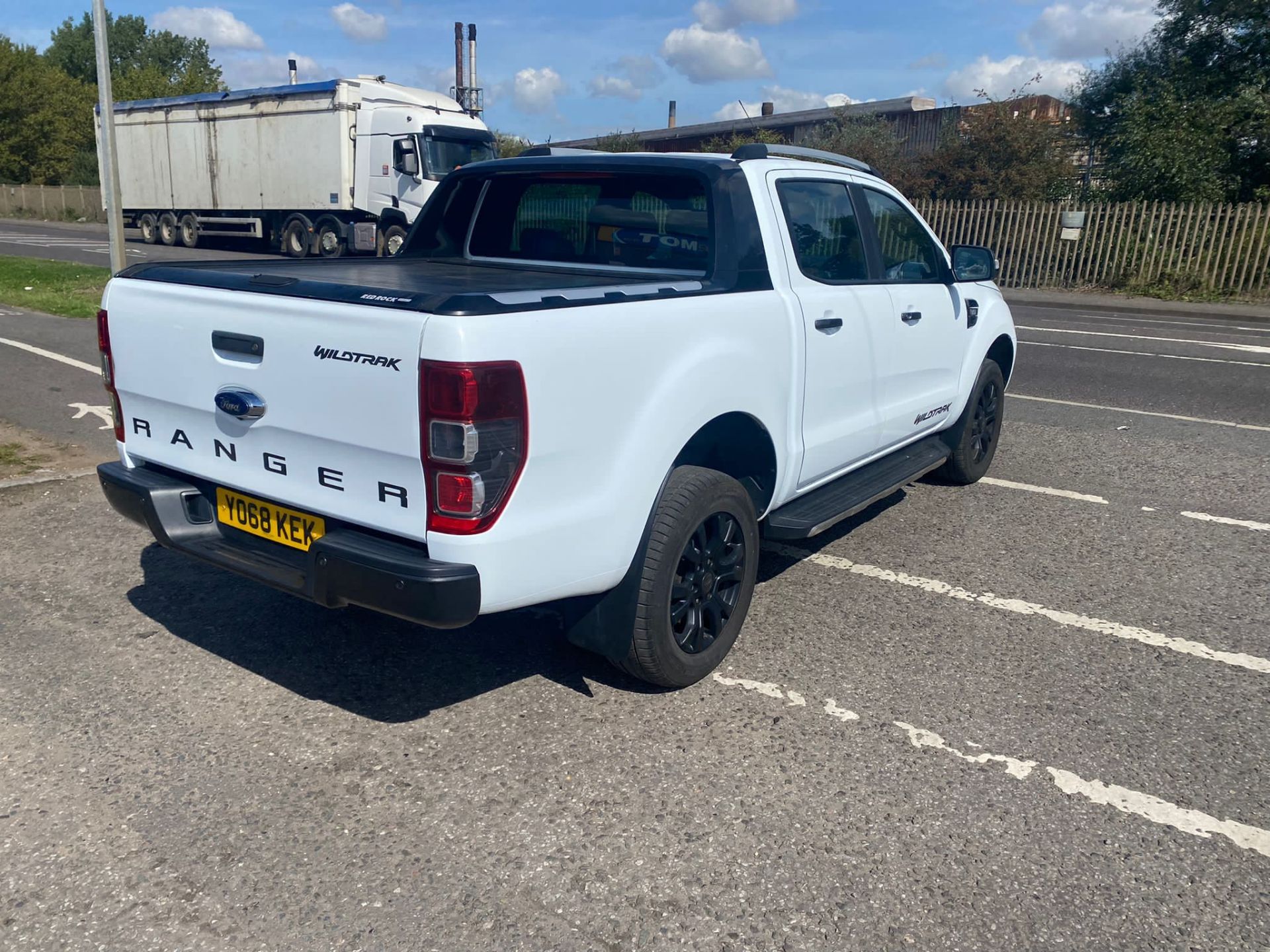 2018 68 Ford Ranger Wildtrak Pick up - 58k miles - 3.2 automatic - Alloy wheels - Leather seats - Image 7 of 9