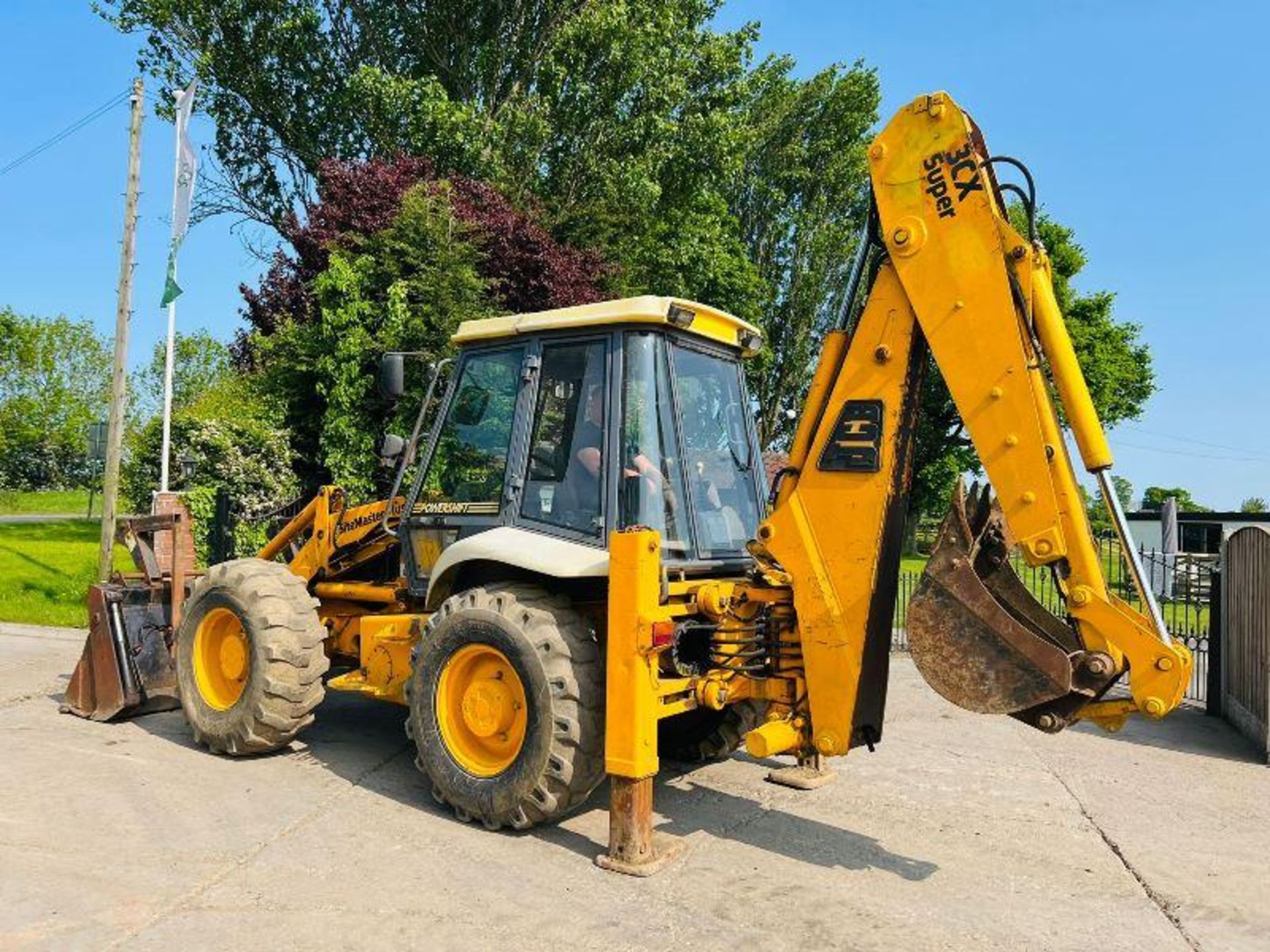 JCB 3CX SUPER 4WD BACKHOE DIGGER C/W EXTENDING DIG & 4 WHEEL STEER - Image 6 of 13