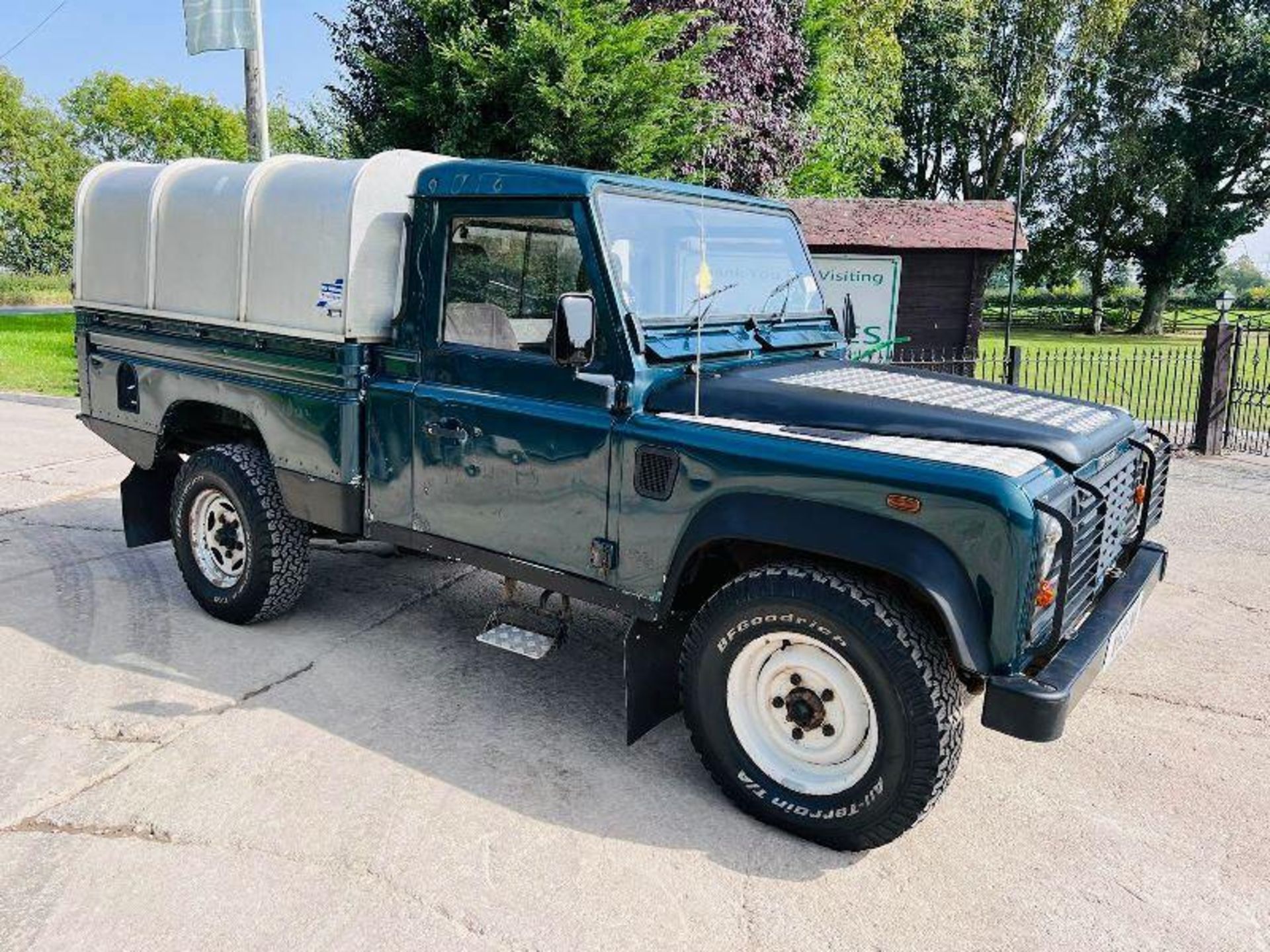 LAND ROVER 110 TD5 4WD PICK UP C/W CANOPY - 4WD - CANOPY - REAR TAIL GATE