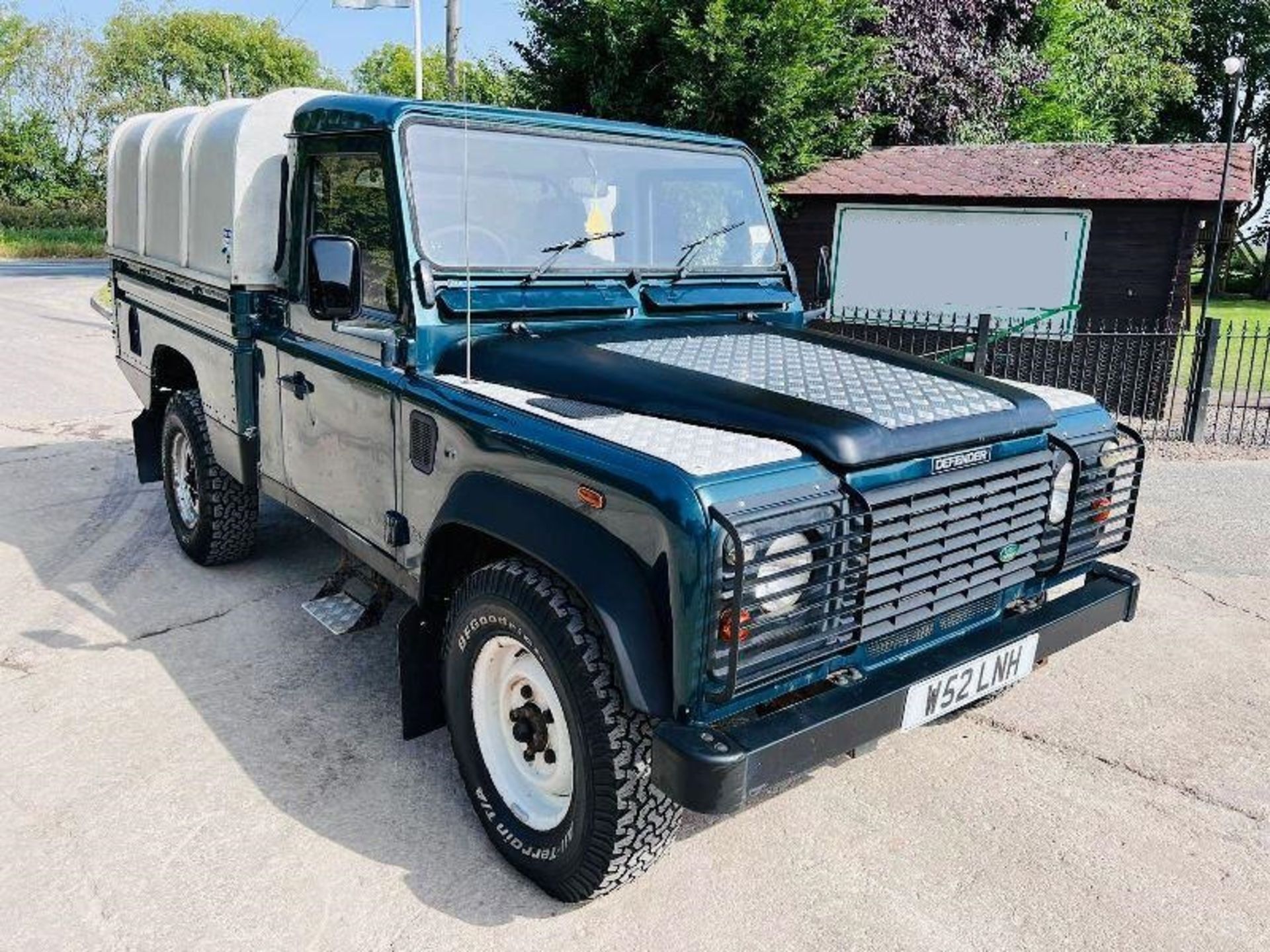 LAND ROVER 110 TD5 4WD PICK UP C/W CANOPY - 4WD - CANOPY - REAR TAIL GATE - Image 9 of 19