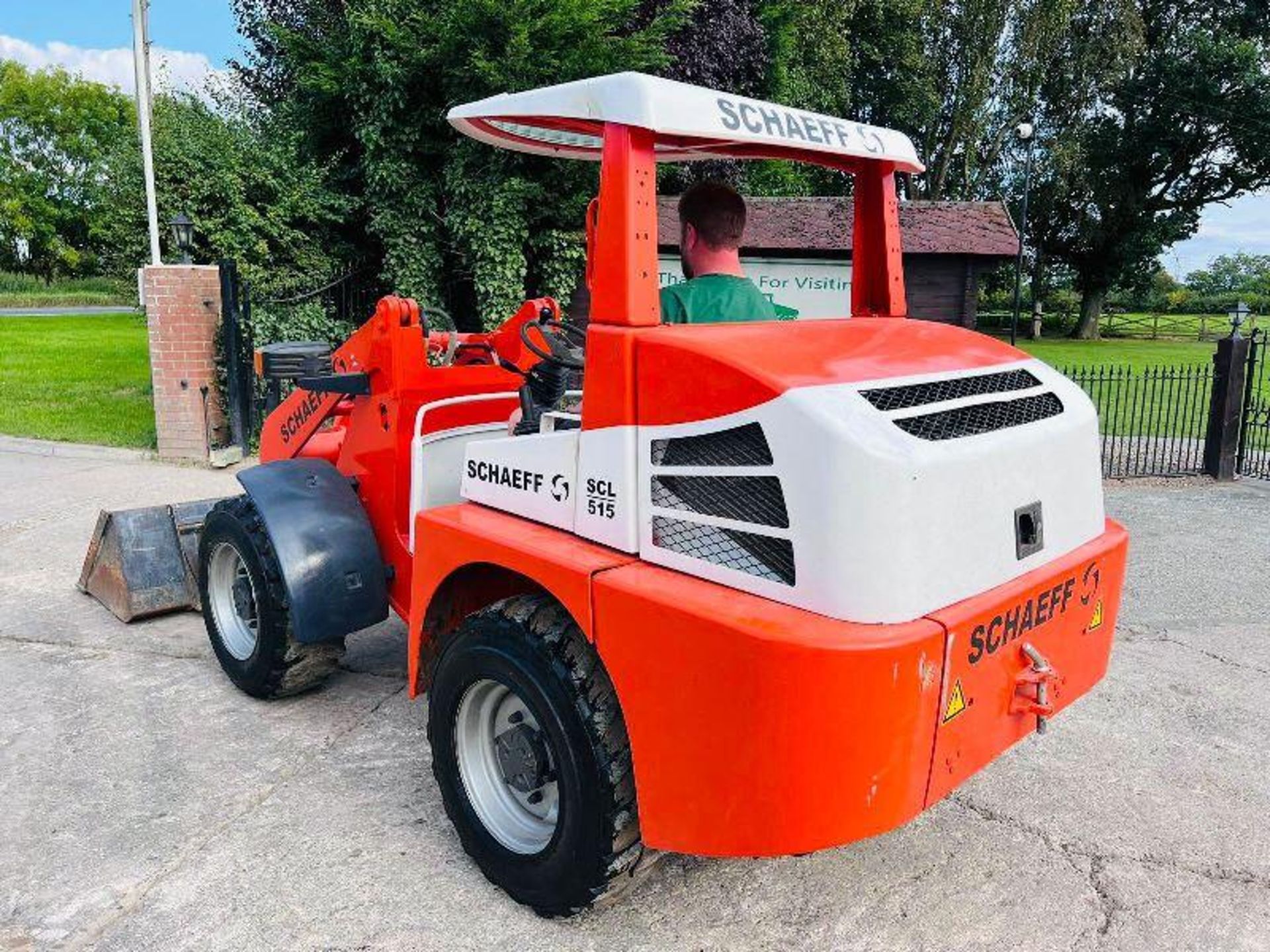 SCHAEFF SCL515 4WD LOADING SHOVEL C/W CANOPY AND ROLE FRAME - Image 2 of 16