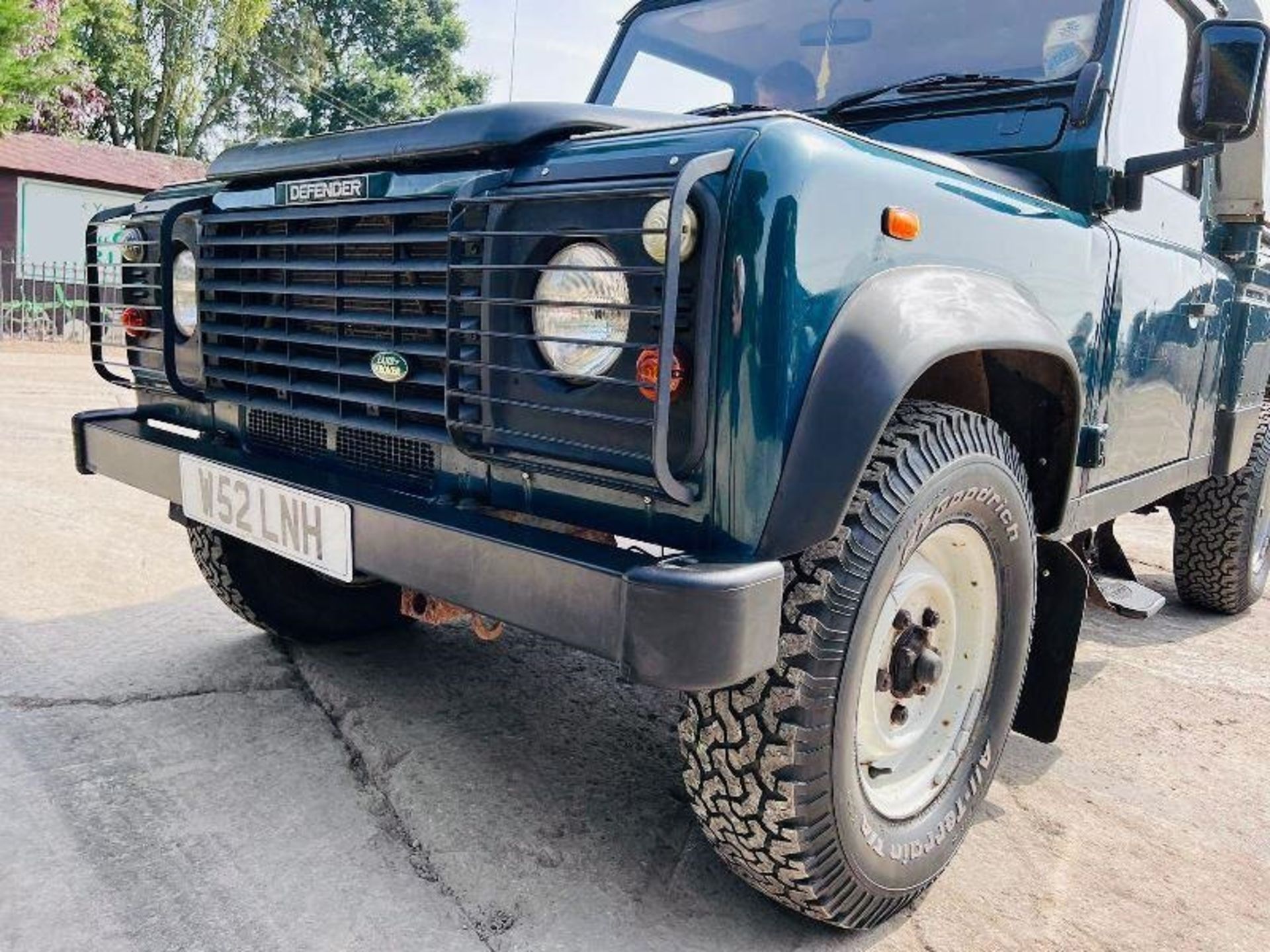 LAND ROVER 110 TD5 4WD PICK UP C/W CANOPY - 4WD - CANOPY - REAR TAIL GATE - Image 12 of 19