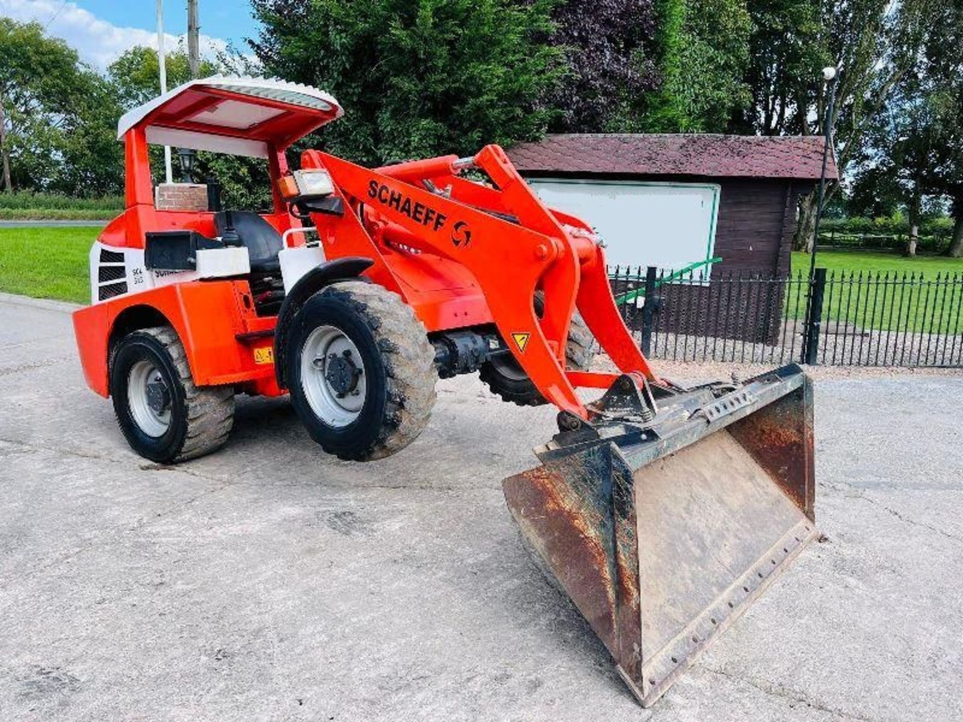 SCHAEFF SCL515 4WD LOADING SHOVEL C/W CANOPY AND ROLE FRAME - Image 7 of 16