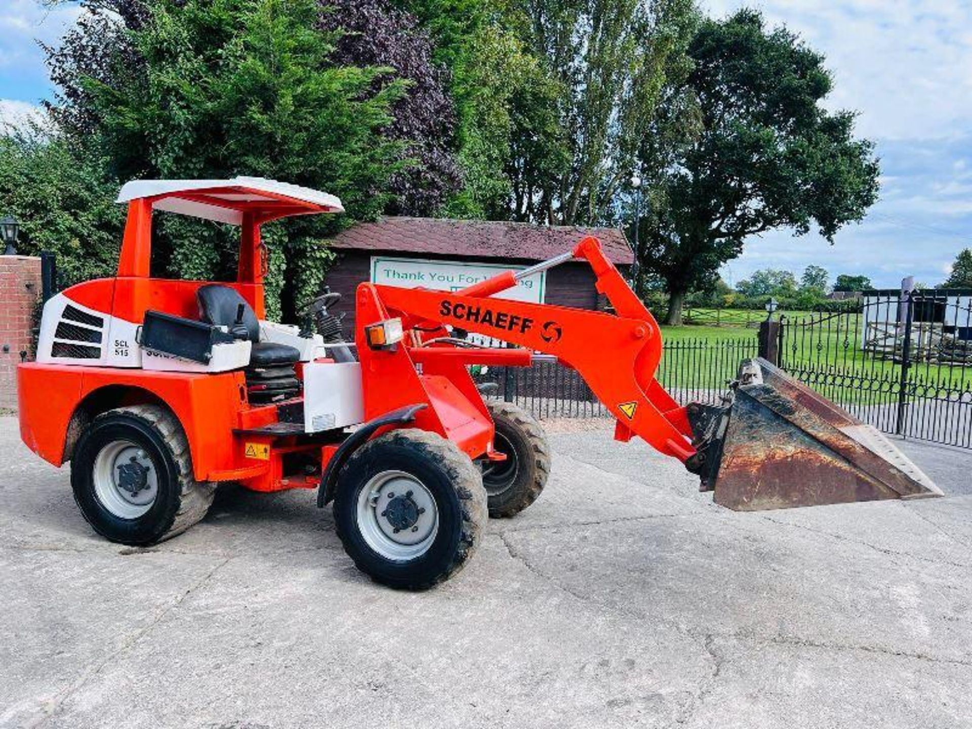 SCHAEFF SCL515 4WD LOADING SHOVEL C/W CANOPY AND ROLE FRAME