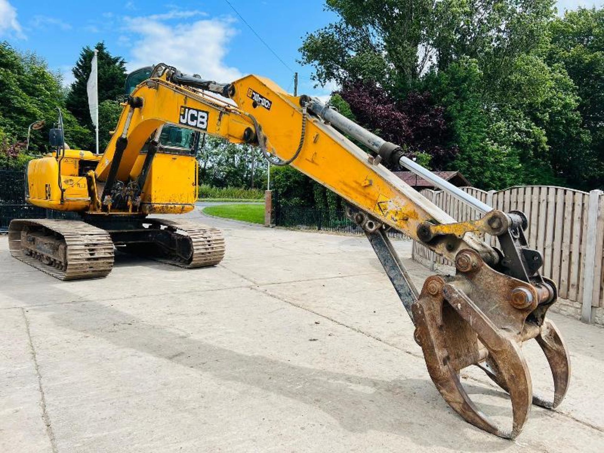 JCB JS160 HIGH RISED CABIN TRACKED EXCAVATOR C/W G - Image 3 of 12