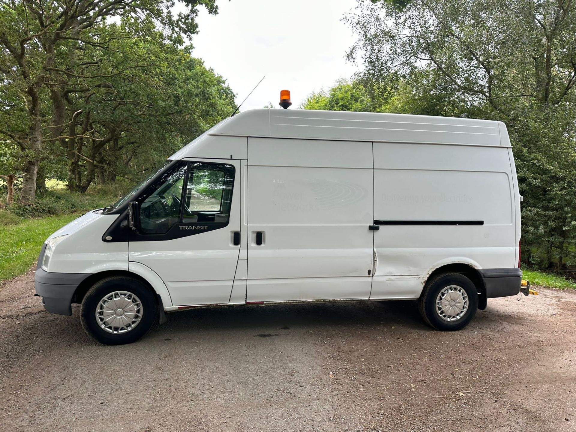 2013 63 FORD TRANSIT LWB WORKSHOP VAN - 109K MILES - Image 3 of 8