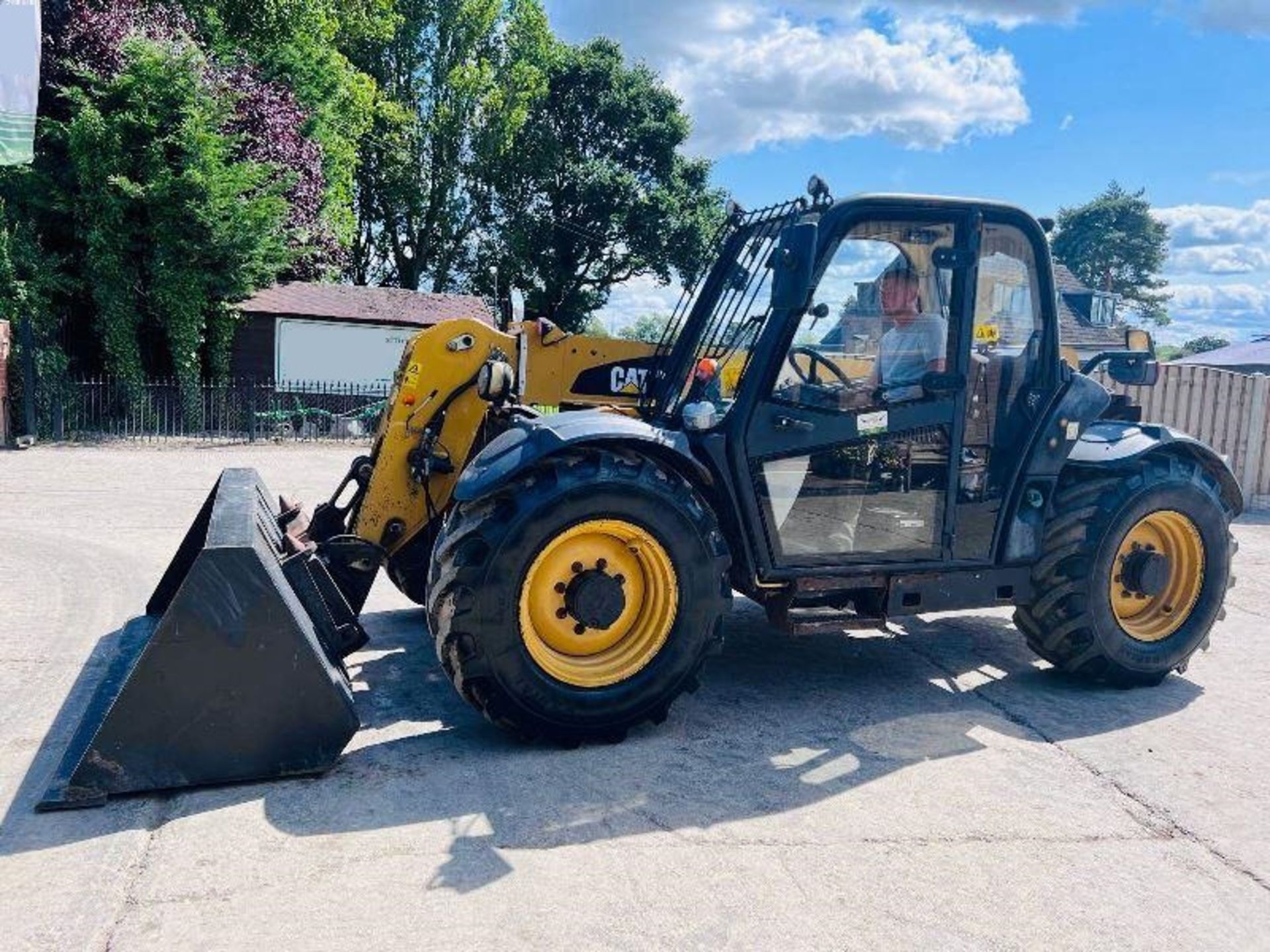 CATERPILLAR TH406AG 4WD TELEHANDLER *AG-SPEC , YEA - Image 9 of 15