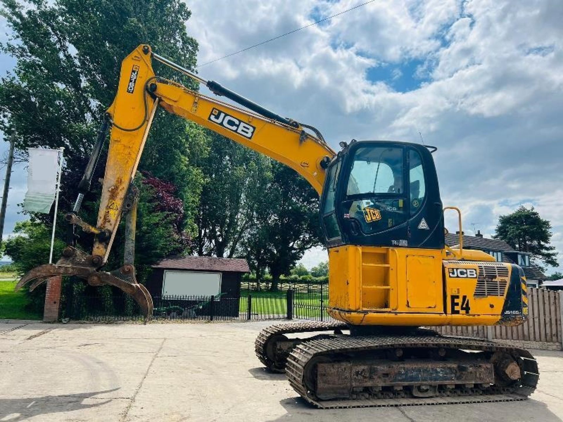 JCB JS160 HIGH RISED CABIN TRACKED EXCAVATOR C/W G