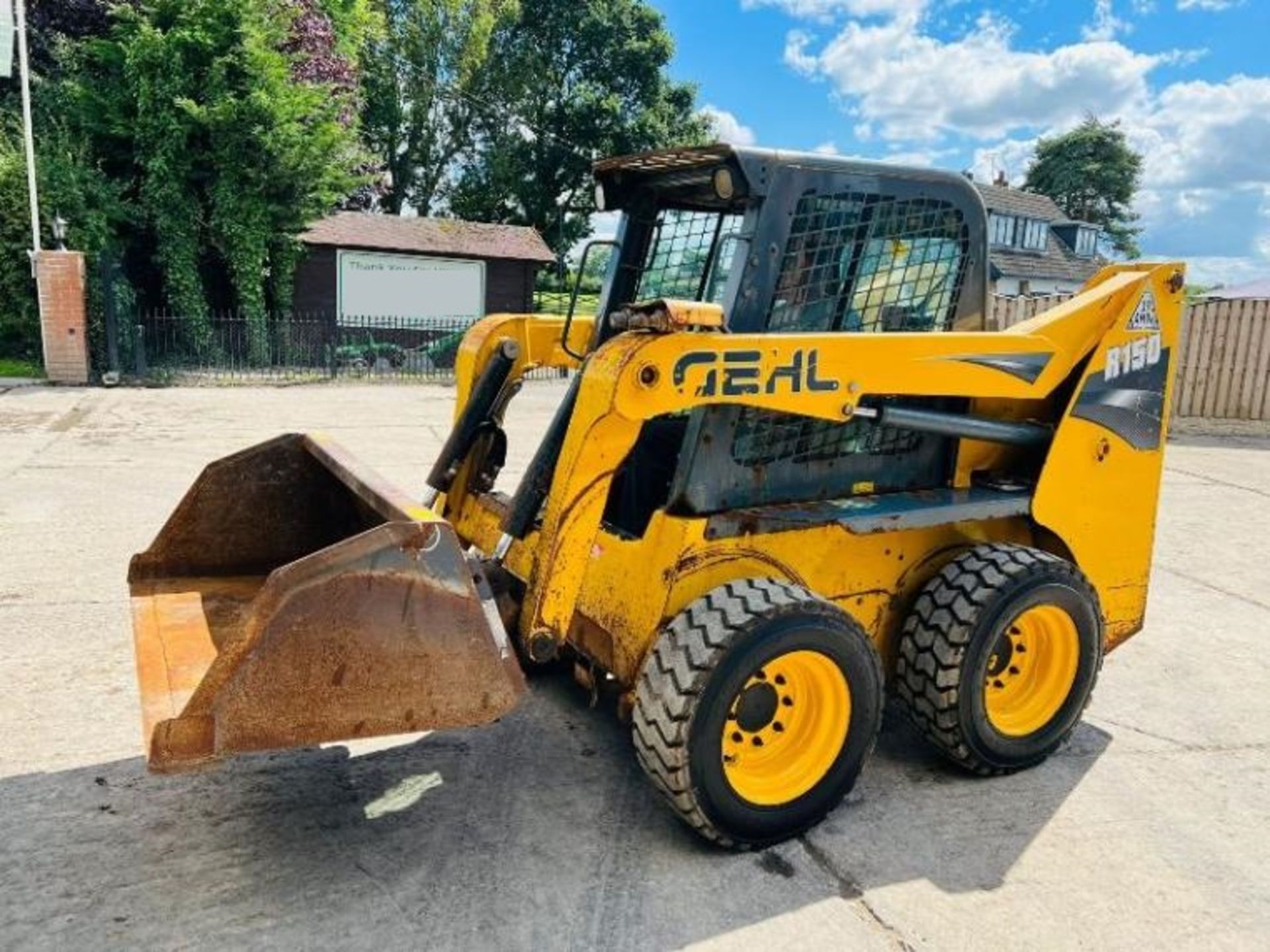 GEHL R150 4WD SKIDSTEER *YEAR 2015* C/W BUCKET - Image 9 of 13