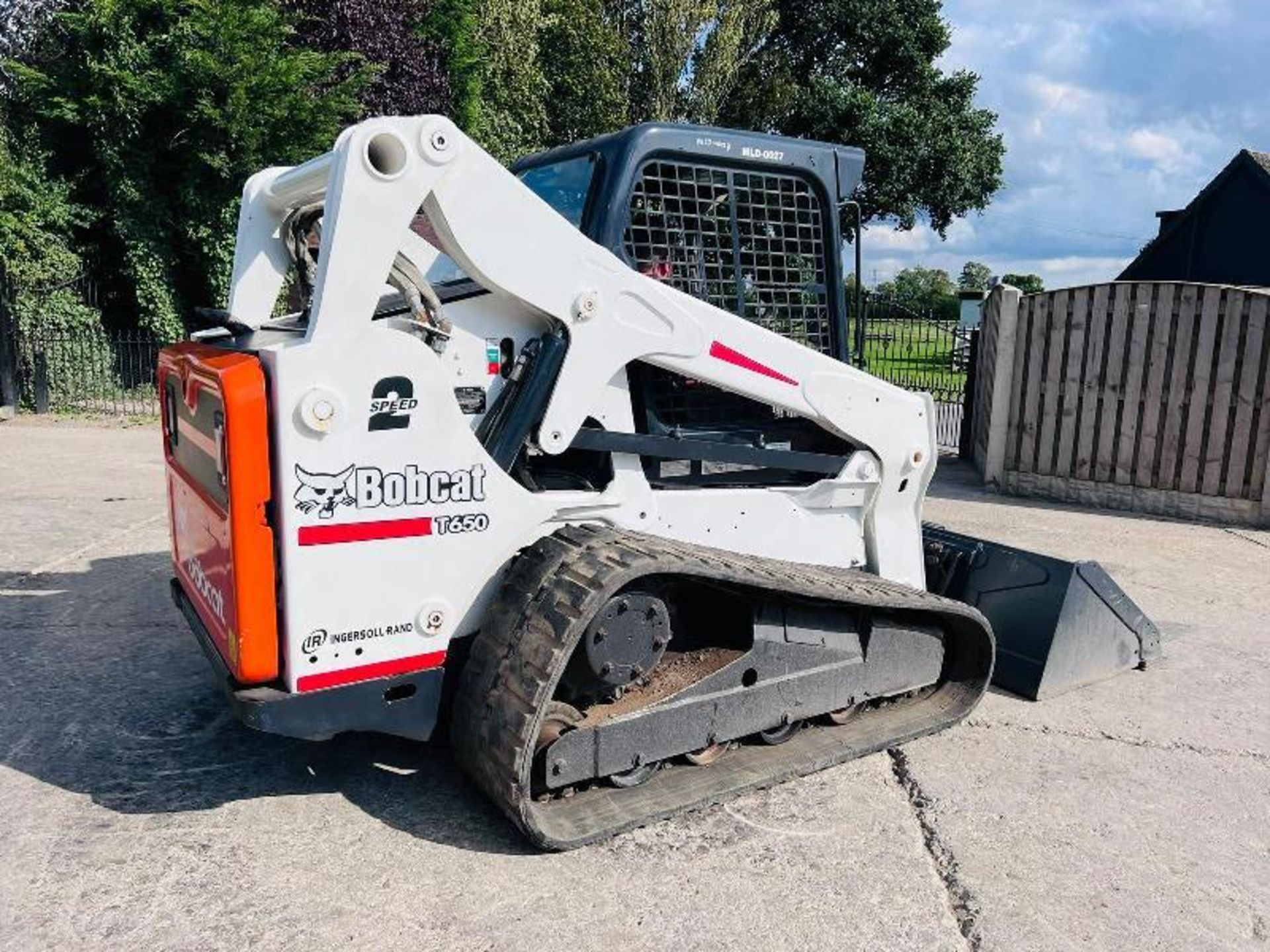 BOBCAT T650 TRACKED SKIDSTEER *YEAR 2013, 1880 HOU - Image 7 of 14