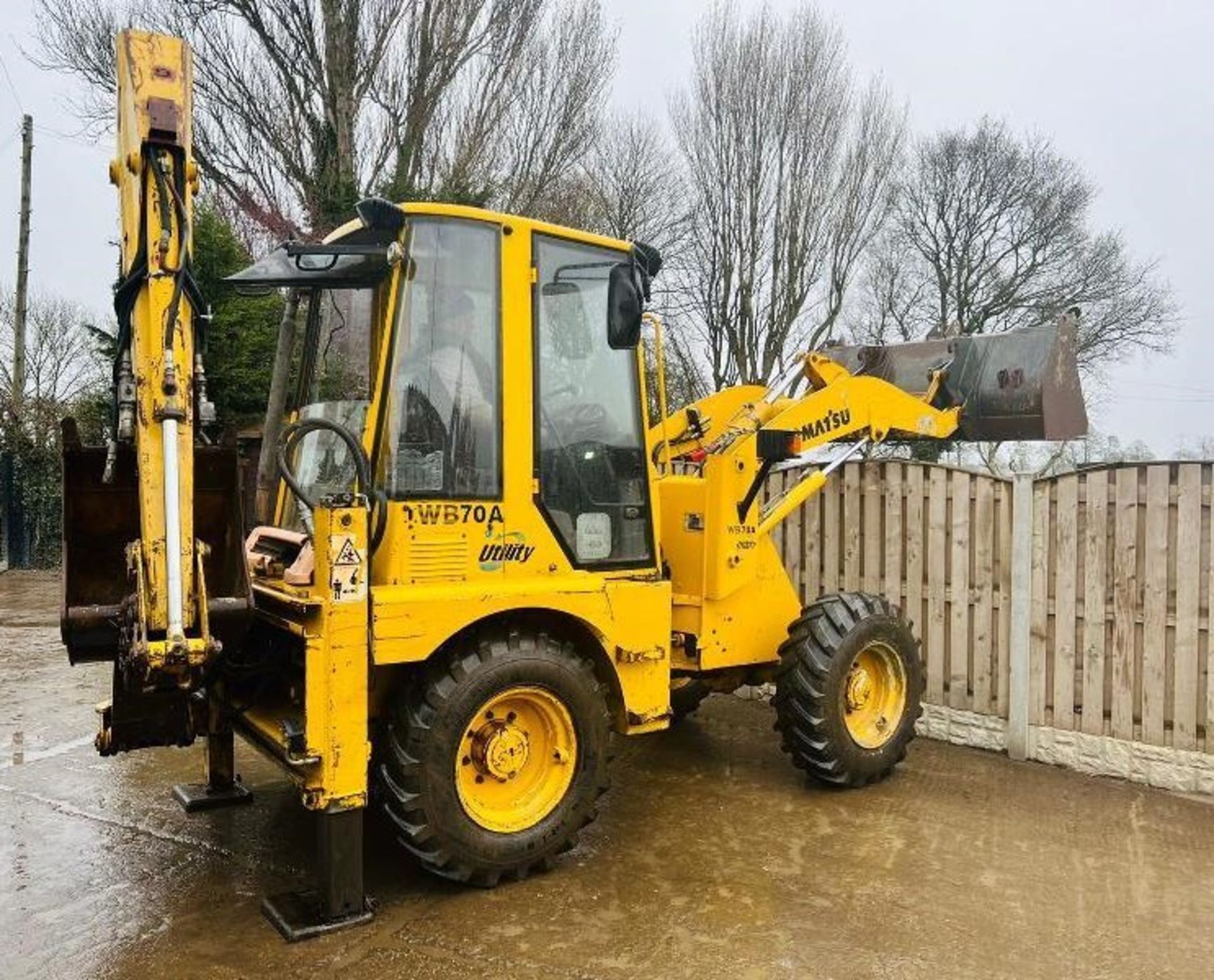 KOMATSU WB70A 4WD PIVOT STEER BACKHOE DIGGER C/W Q - Image 6 of 15