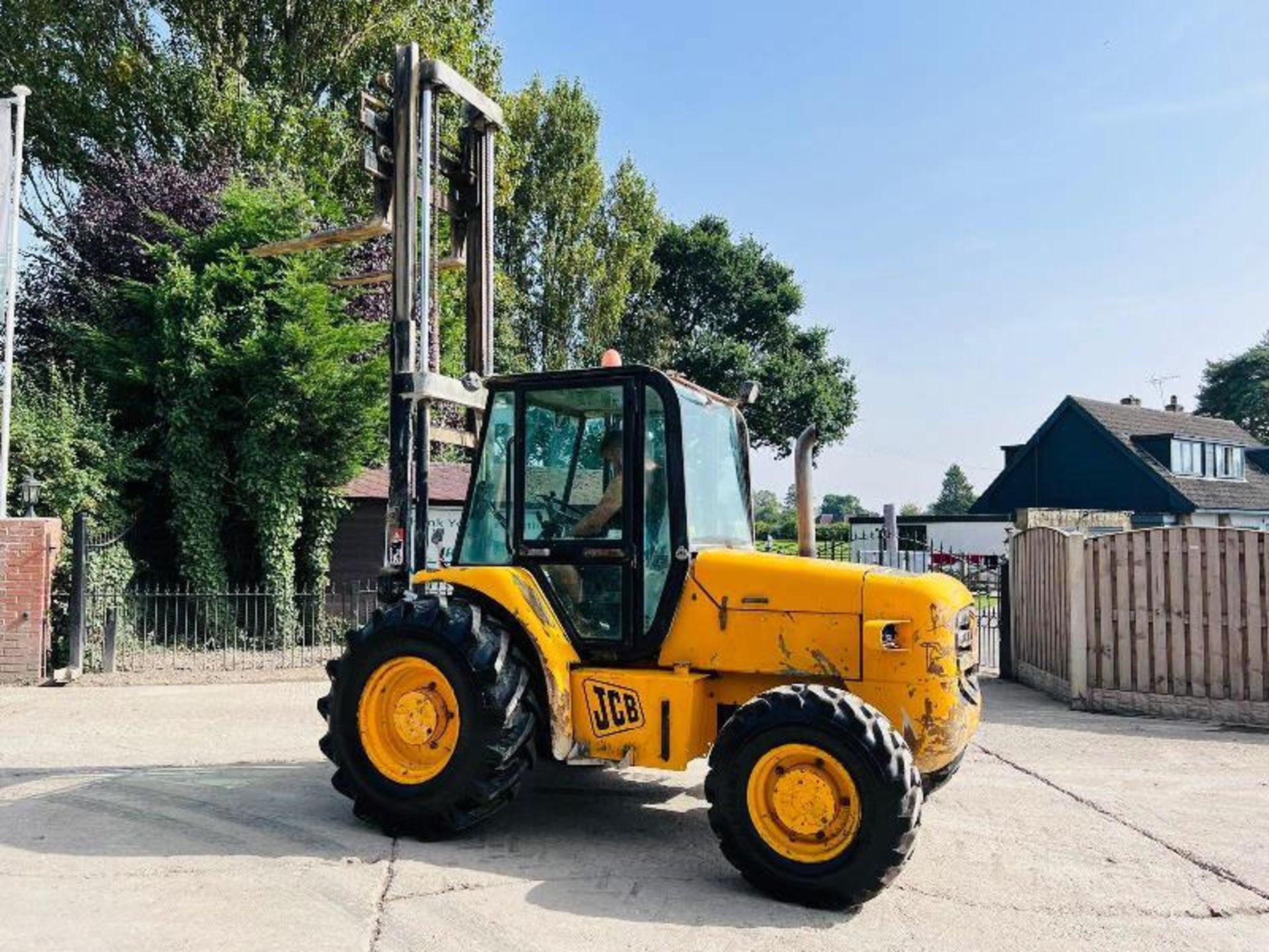JCB 926 4WD ROUGH TERRIAN FORKLIFT C/W 2 STAGE MAS - Image 9 of 13