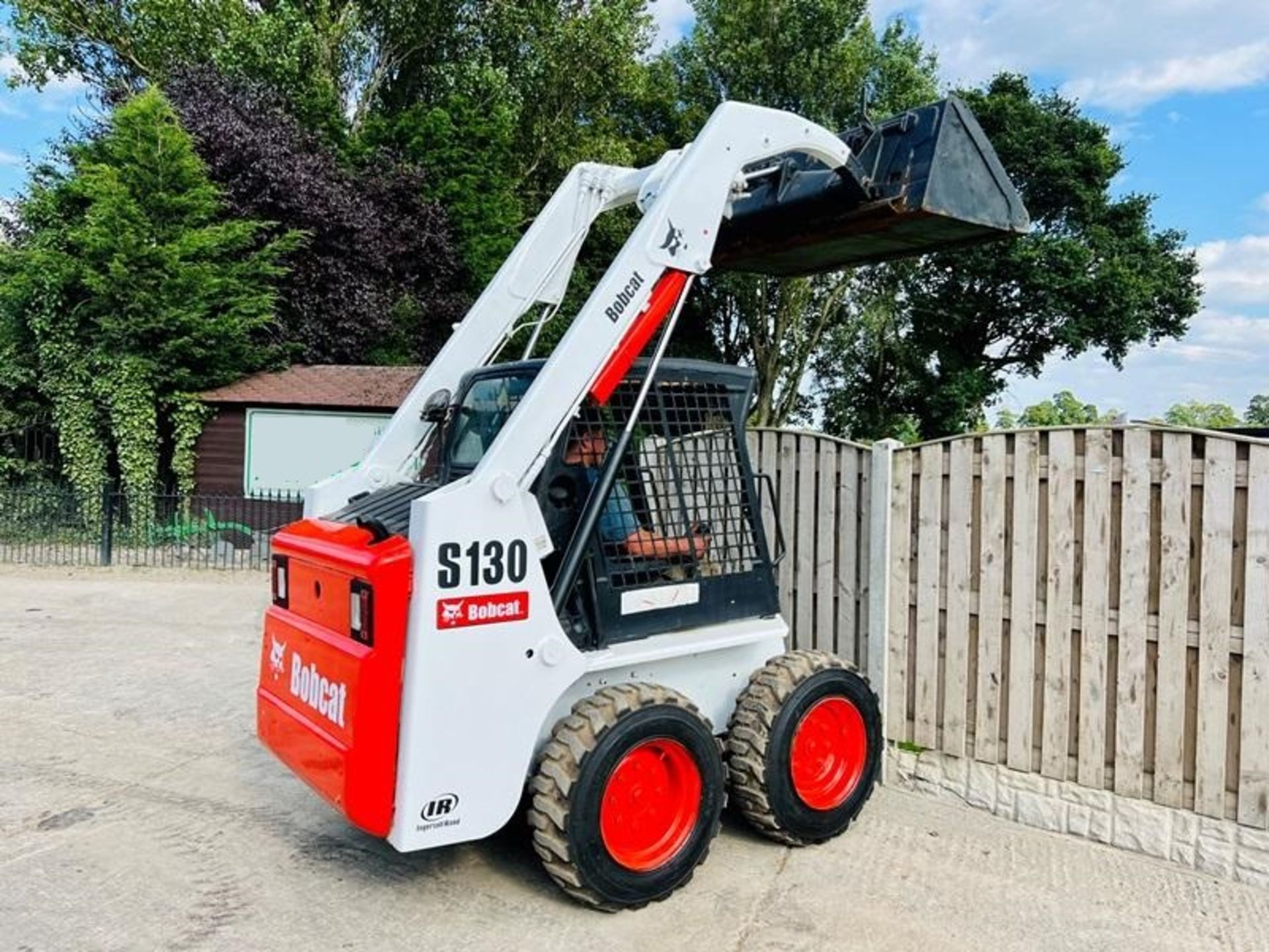 BOBCAT S130 4WD SKIDSTEER *3348 HOURS* C/W BUCKET - Image 4 of 14