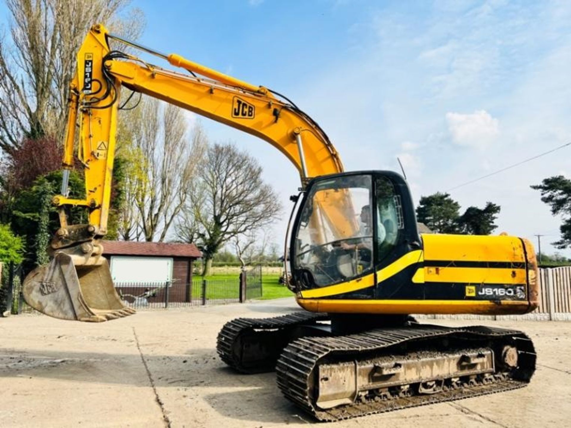 JCB JS160 TRACKED EXCAVATOR * YEAR 2006 * C/W QUIC