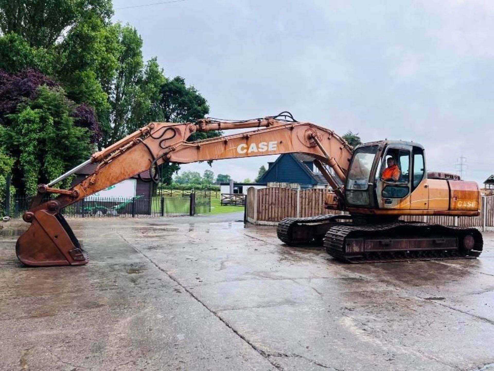 CASE CX210 TRACKED EXCAVATOR C/W ISUZU 6 CYLINDER  - Image 4 of 17