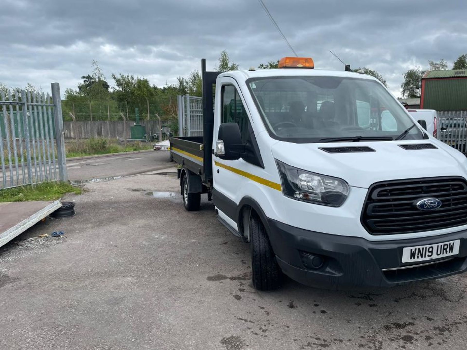 Ford Transit 350 Tipper - 42,960 warranted miles - - Image 7 of 10