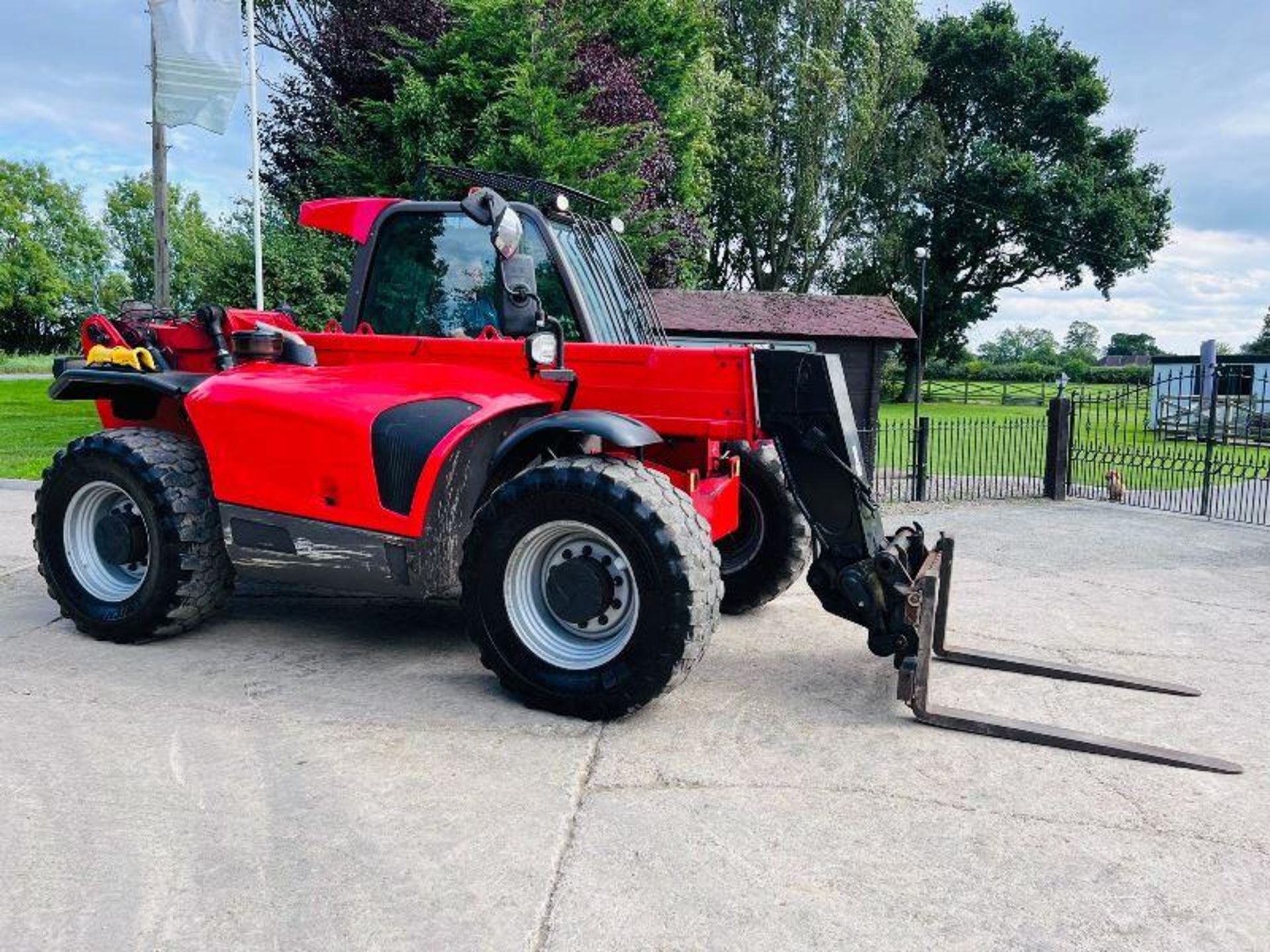 MANITOU MLT845 4WD TELEHANDLER *YEAR 2016* C/W JOY - Image 2 of 18