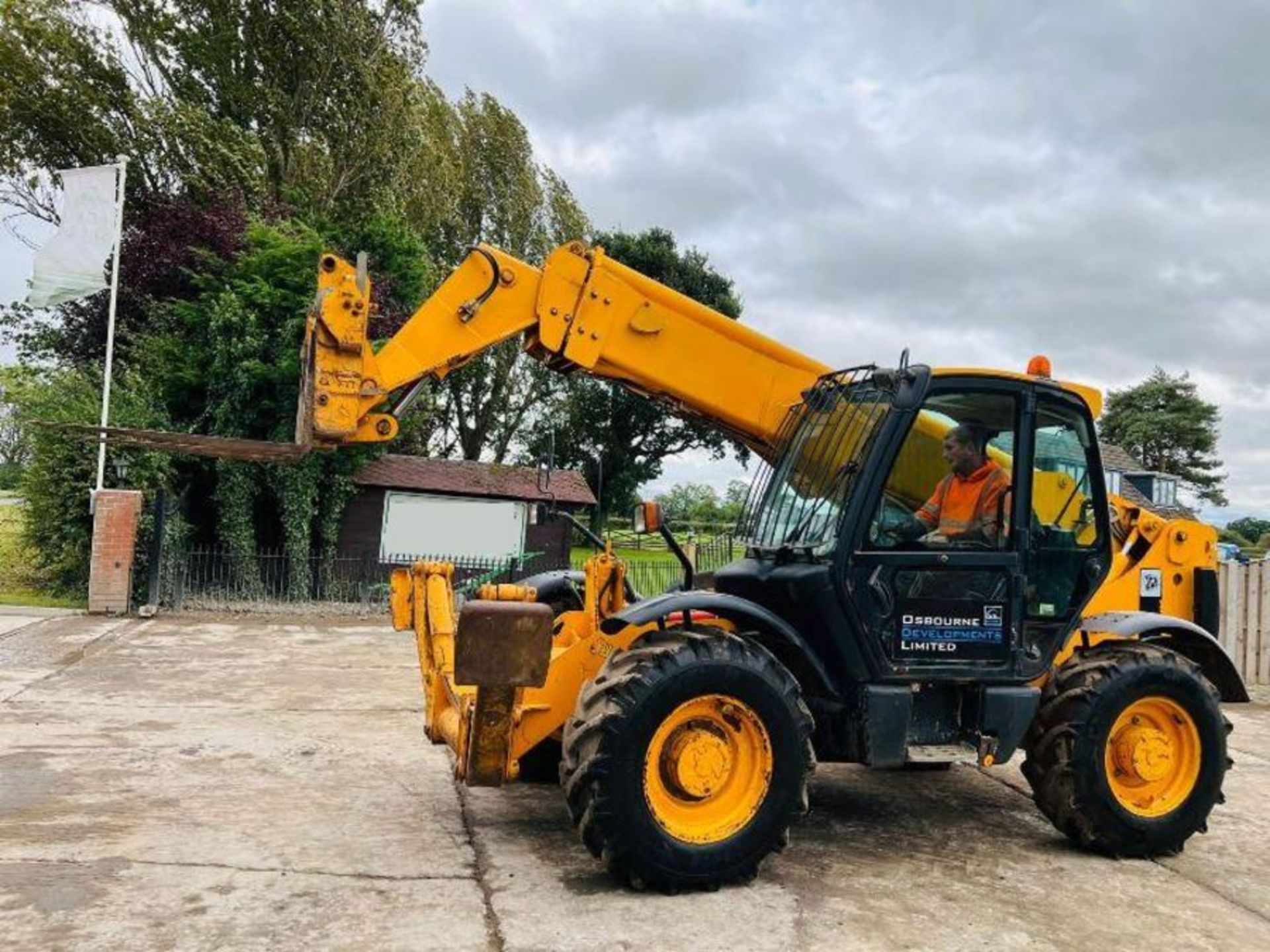 JCB 532-120 4WD TELEHANDLER * 12 METER REACH, 3723 HOURS * 