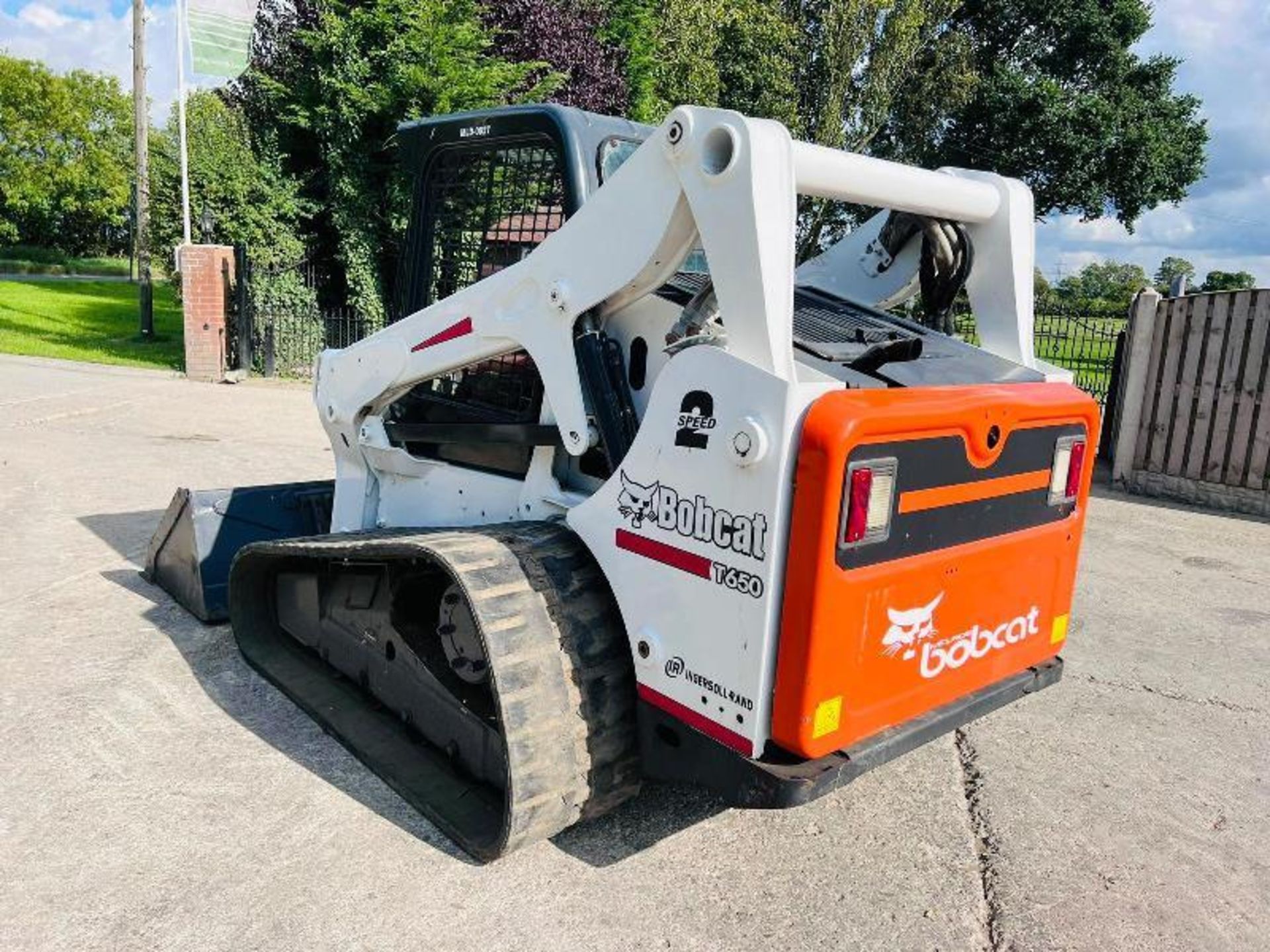 BOBCAT T650 TRACKED SKIDSTEER *YEAR 2013, 1880 HOU - Image 8 of 14