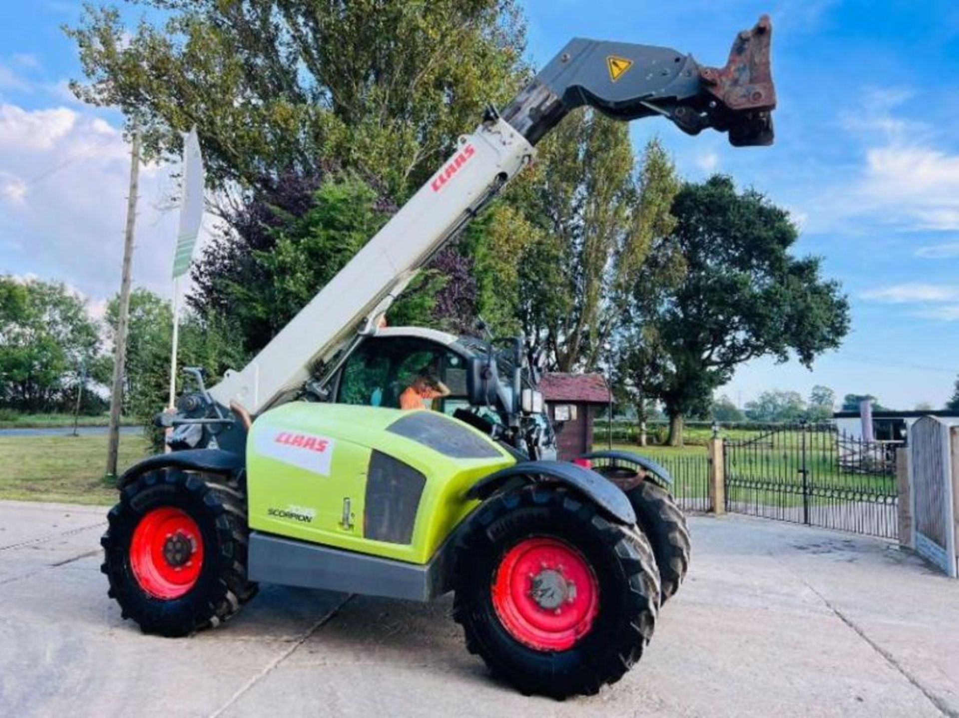 CLAAS 7035 SCOPION 4WD TELEHANDLER *YEAR 2015, AG SPEC* C/W PUH - Image 14 of 17