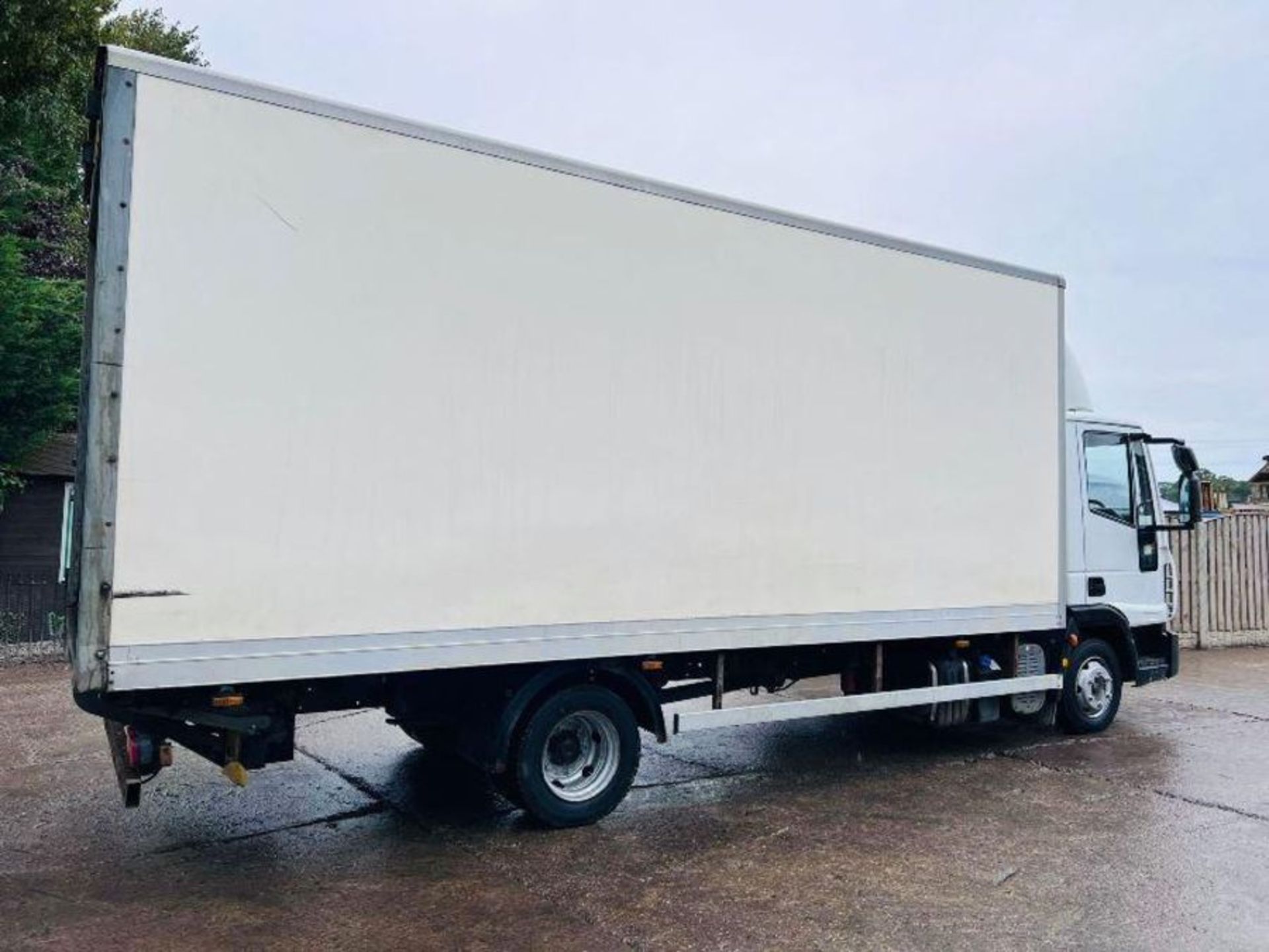IVECO EUROCARGO 7.5 TON BOX TRUCK *YEAR 2013* C/W - Image 11 of 17