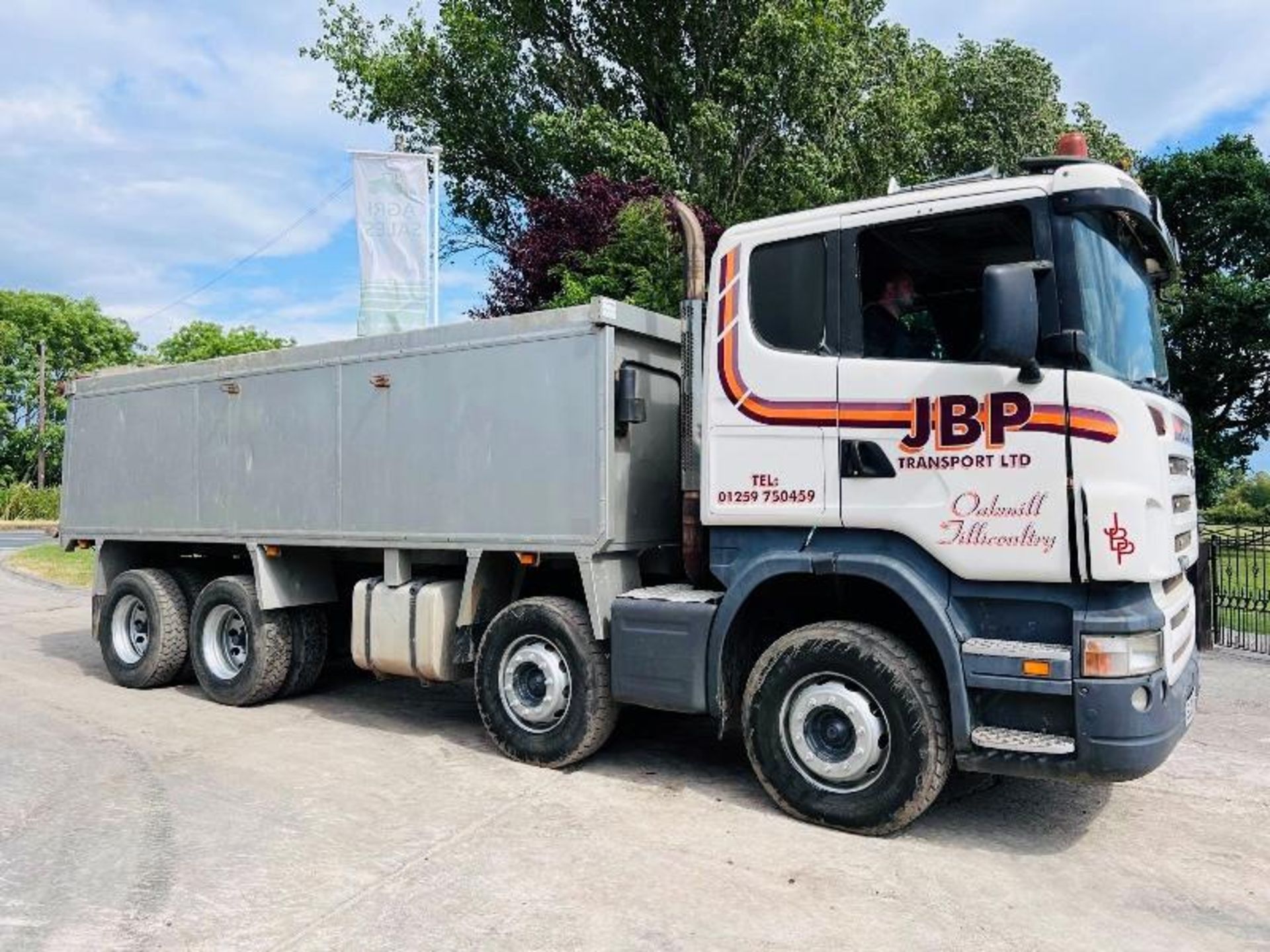 SCANIA R420 DOUBLE DRIVE TIPPER *YEAR 2008* C/W HYDRAULIC LOCKIN BACK DOOR - Image 3 of 18