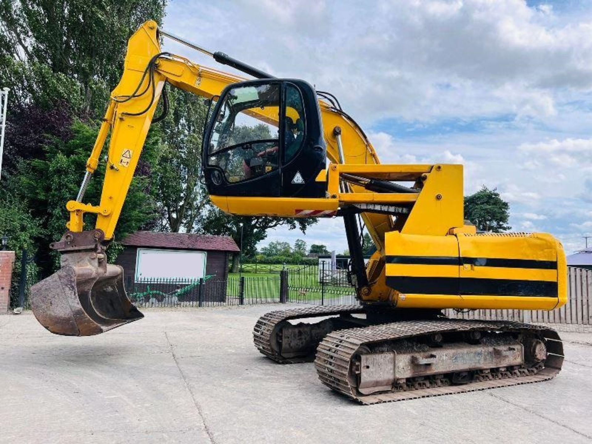 JCB JS160 HIGH RISE CABIN TRACKED EXCAVATOR *YEAR 2010* C/W QUICK HITCH - Image 7 of 15