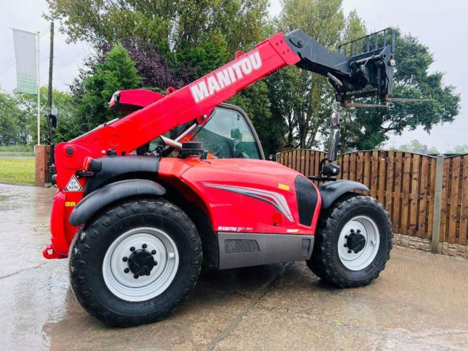 MANITOU MLT634-120 4WD TELEHANDLER *YEAR 2014, 4117 HOURS AG-SPEC* C/W PUH - Image 4 of 15