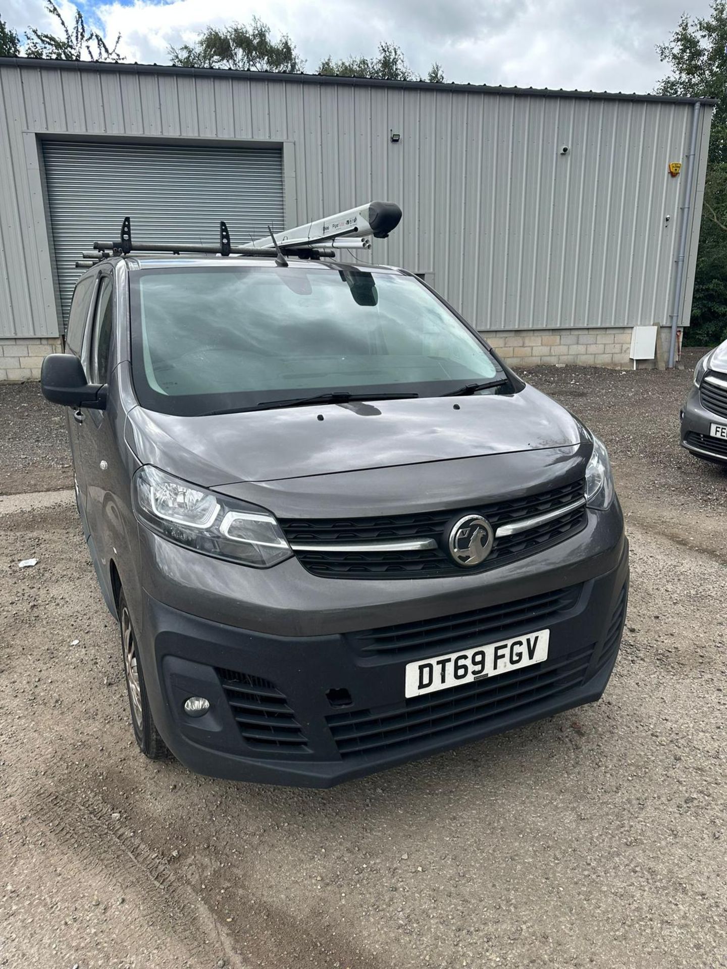 2019 69 Vauxhall vivaro Panel van - 123k miles - Air con - Roof rack - Ply lined