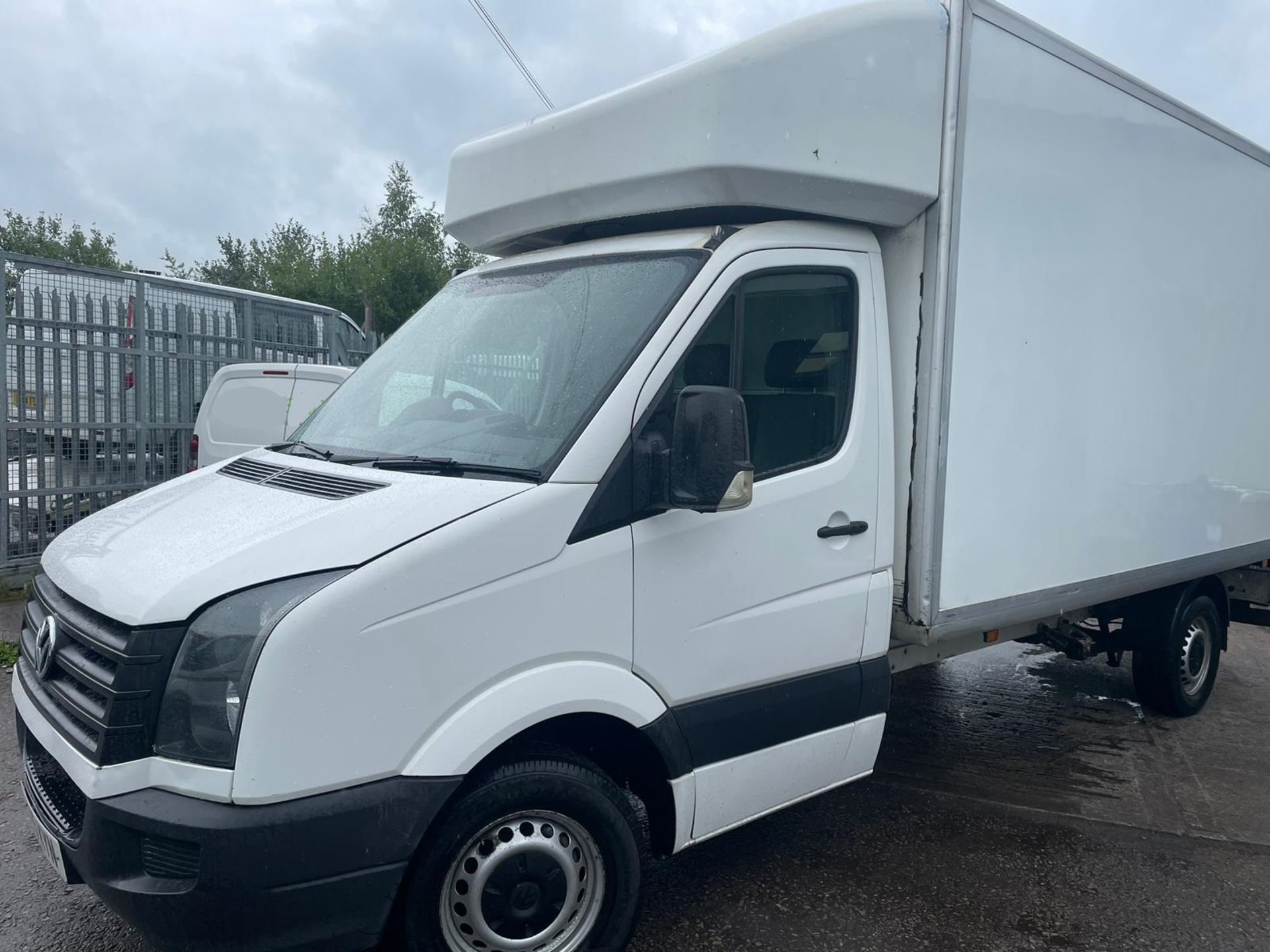 VOLKSWAGEN CRAFTER LUTON VAN WITH TAIL LIFT - 2.0 - Image 2 of 9