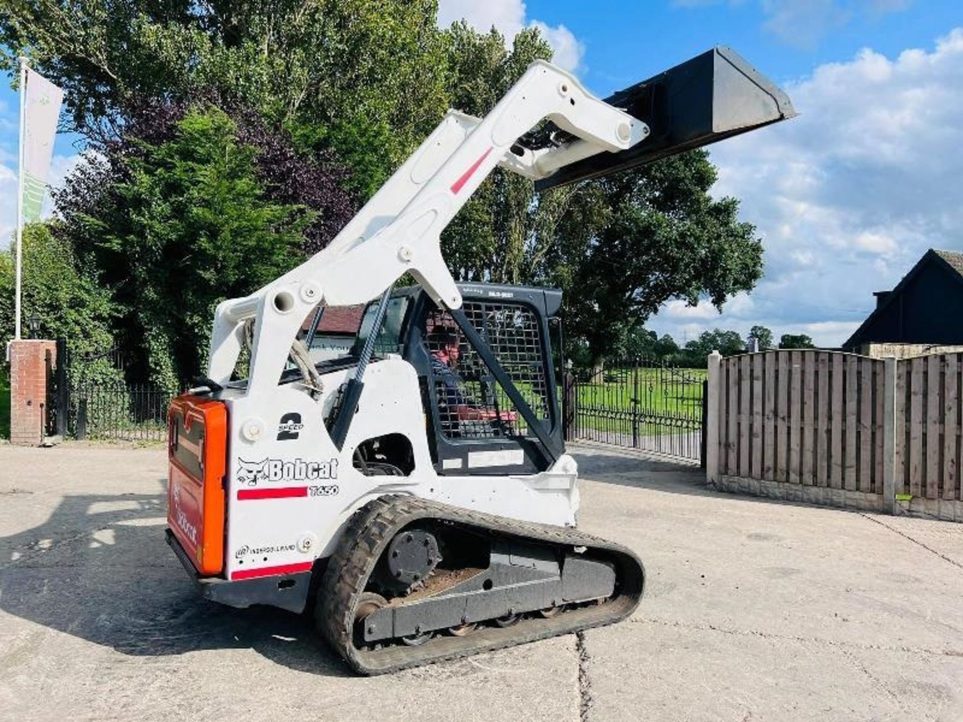 BOBCAT T650 TRACKED SKIDSTEER *YEAR 2013, 1880 HOU - Image 12 of 14