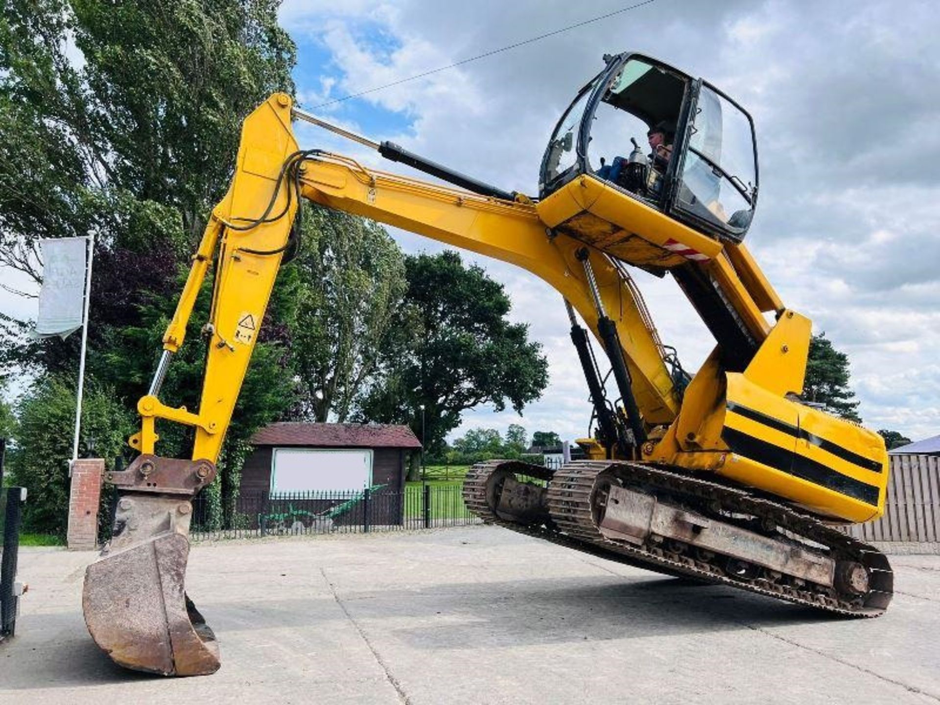 JCB JS160 HIGH RISE CABIN TRACKED EXCAVATOR *YEAR 2010* C/W QUICK HITCH - Image 14 of 15