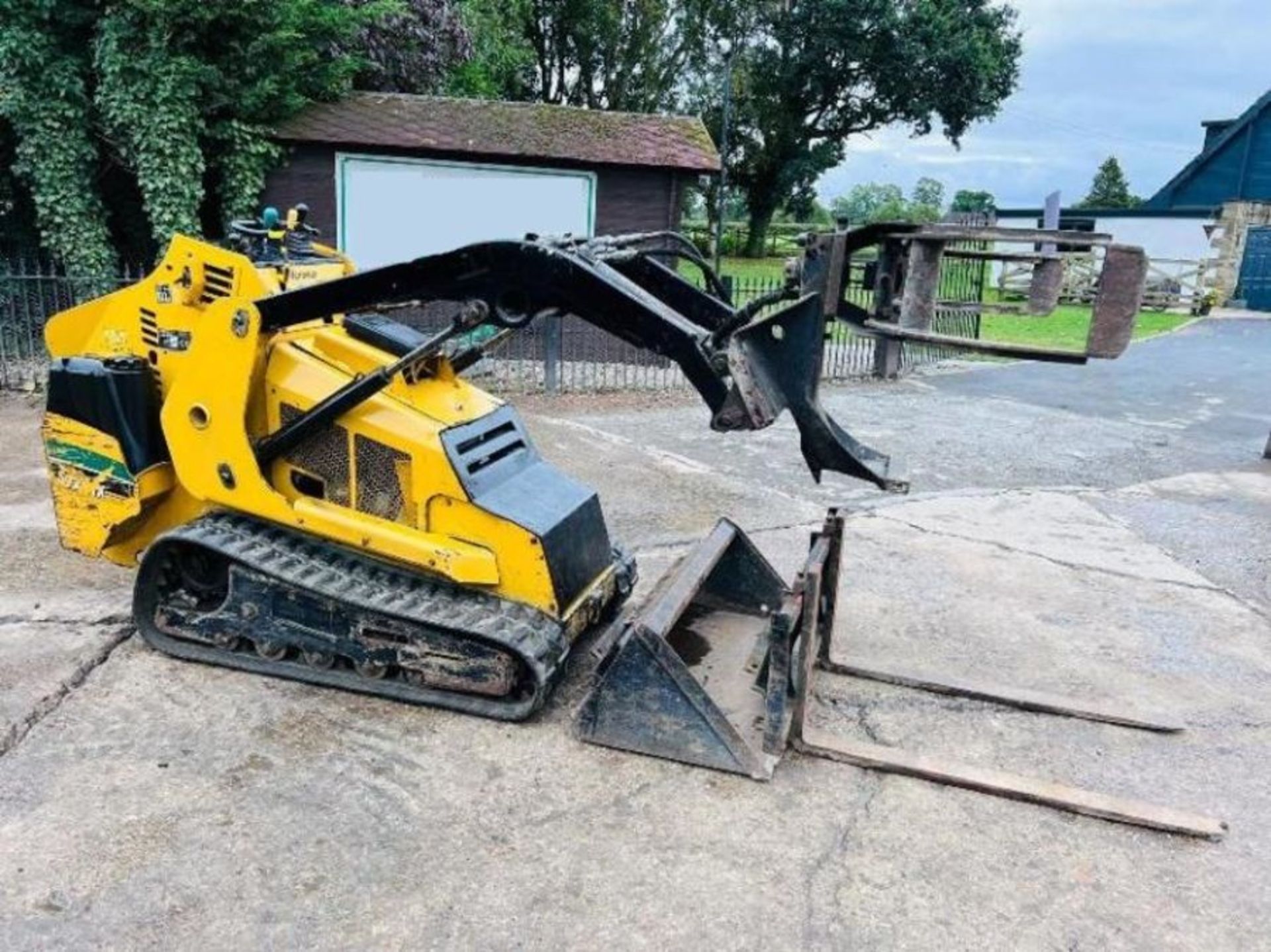 VERMEER S725TX MINI COMPACT TRACKED LOADER *YEAR 2