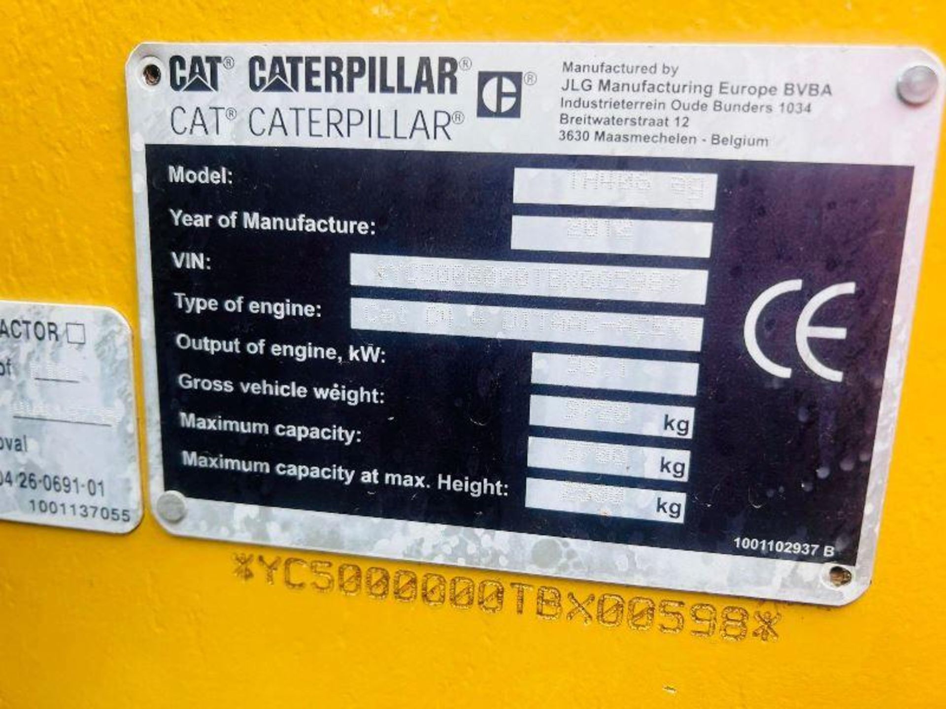 CATERPILLAR TH406AG 4WD TELEHANDLER *AG-SPEC , YEAR 2012* C/W PALLET TINES - Image 3 of 17