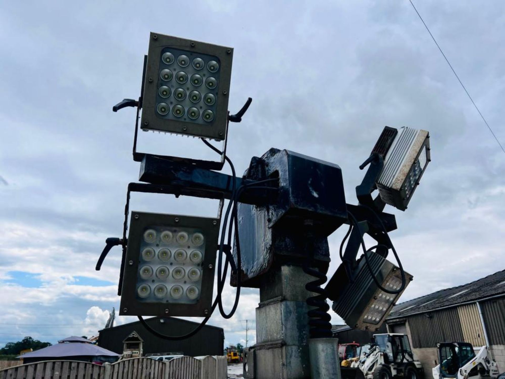 VT1 TOWABLE LIGHTING TOWER * YEAR 2013 * C/W LED LIGHTS - Image 6 of 10