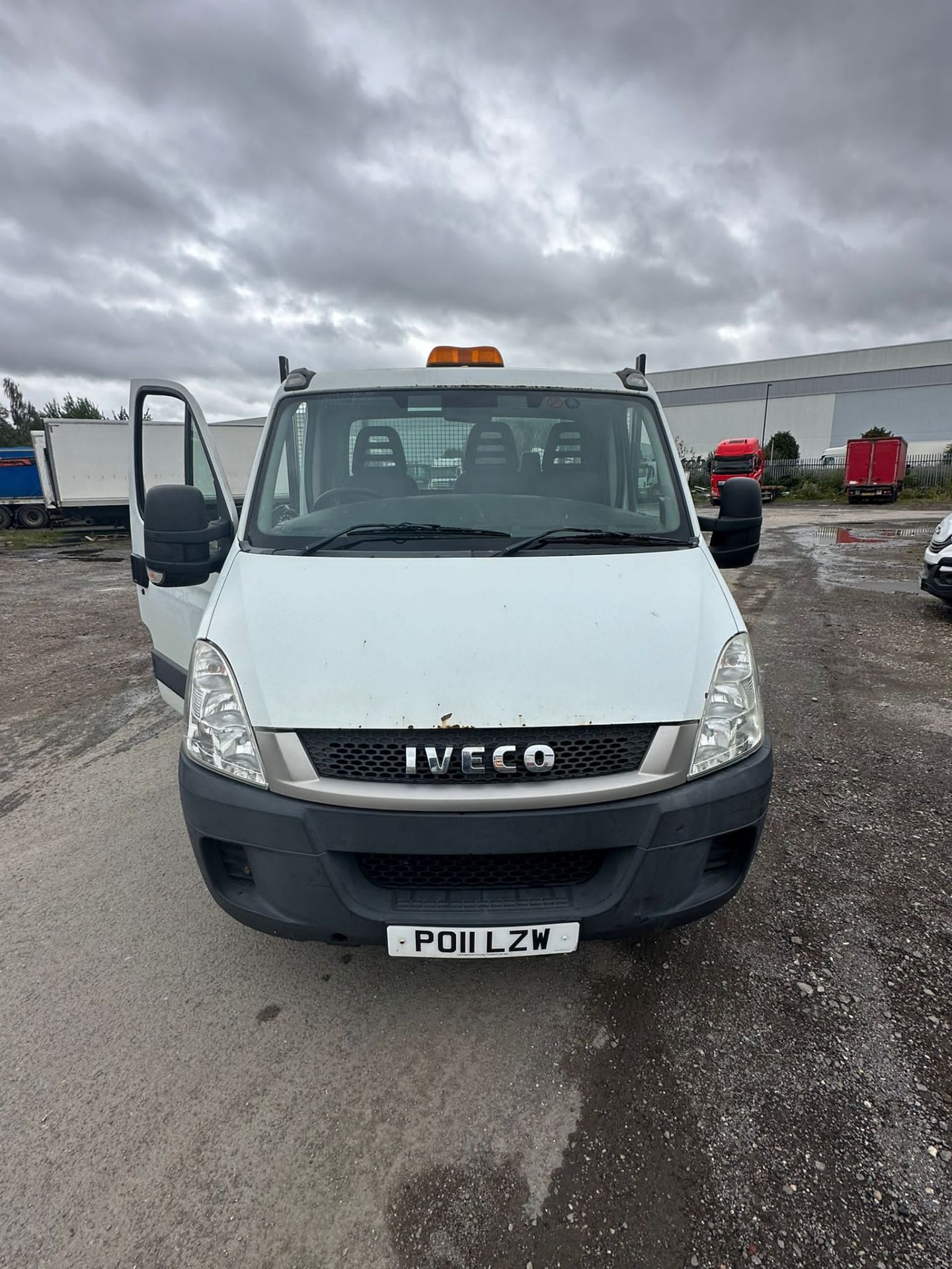 2011 11 IVECO DAILY TIPPER - 139K MILES - TWIN REAR WHEEL - EX COUNCIL TRUCK - Image 6 of 6