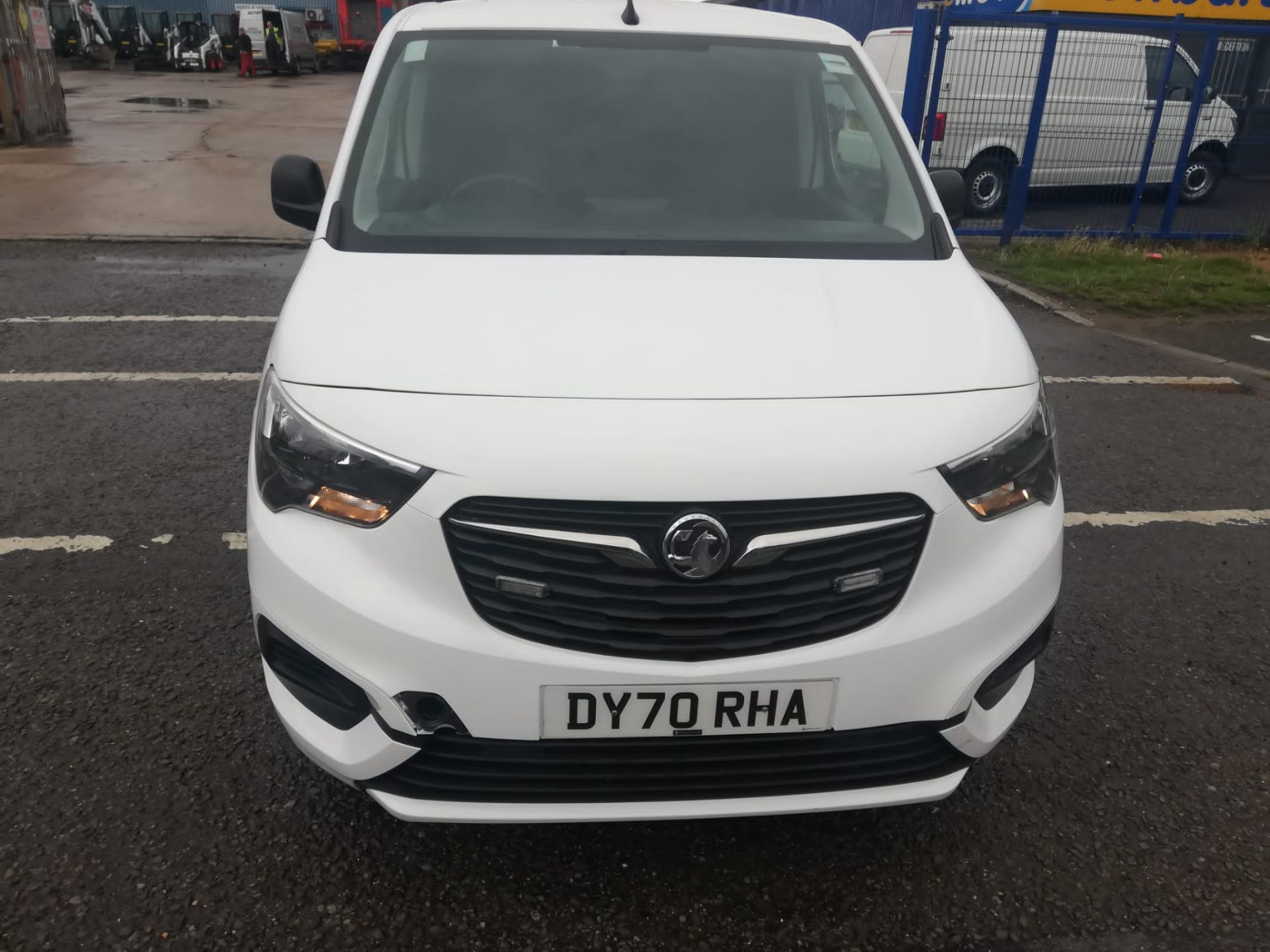 2020 70 VAUXHALL COMBO SPORTIVE LWB PANEL VAN - 48K MILES - AIR CON - PLY LINED - Image 2 of 10