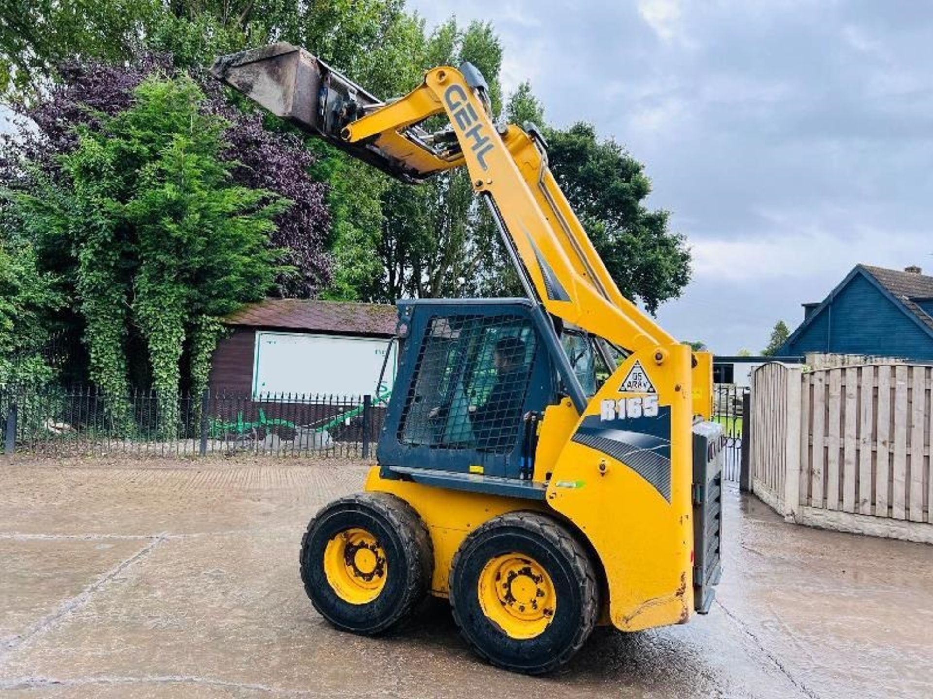 GEHL R165 4WD SKIDSTEER *YEAR 2018* C/W HIGH FLOW & BUCKET - Image 9 of 16