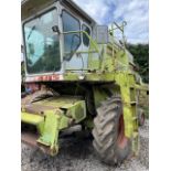 DOMINATOR 76 COMBINE HARVESTOR - COMES WITH HEADER AND TROLLEY