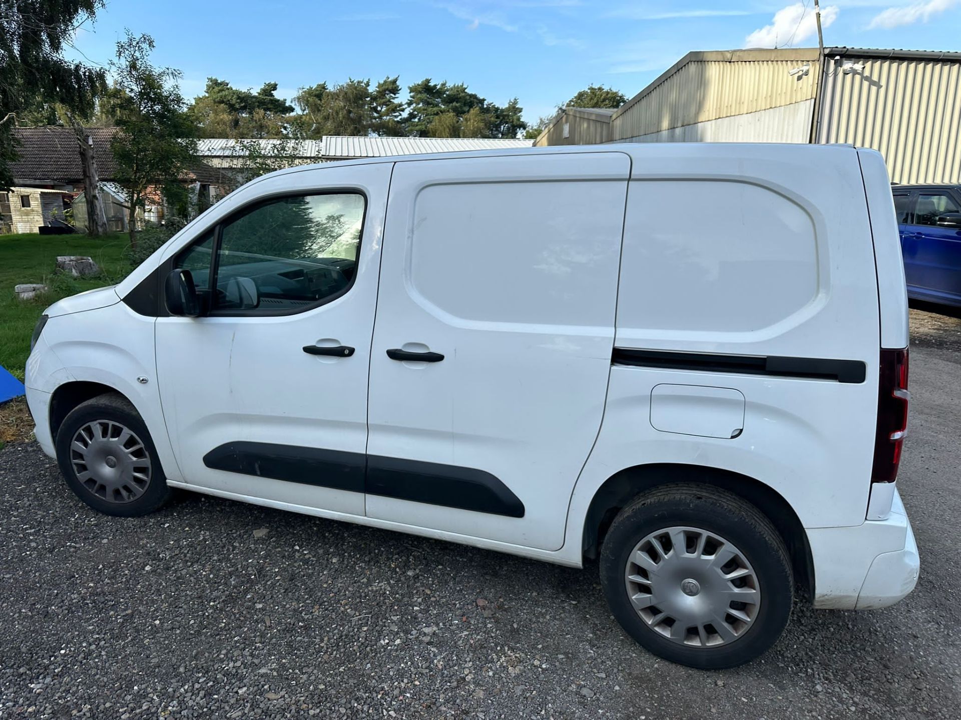 2019 69 VAUXHALL COMBO SPORTIVE PANEL VAN - 60K MILES - AIR CON - PLY LINED - Image 3 of 7