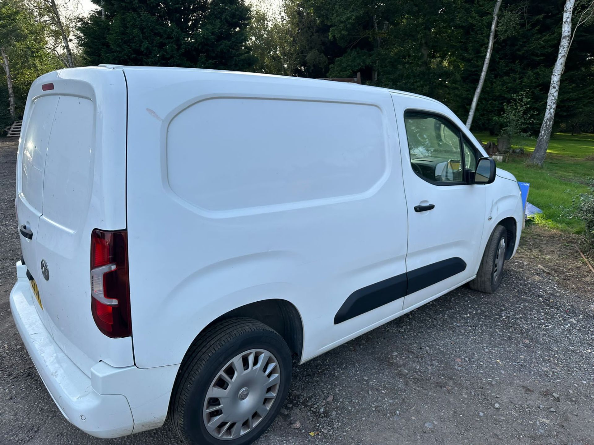 2019 69 VAUXHALL COMBO SPORTIVE PANEL VAN - 60K MILES - AIR CON - PLY LINED - Image 5 of 7