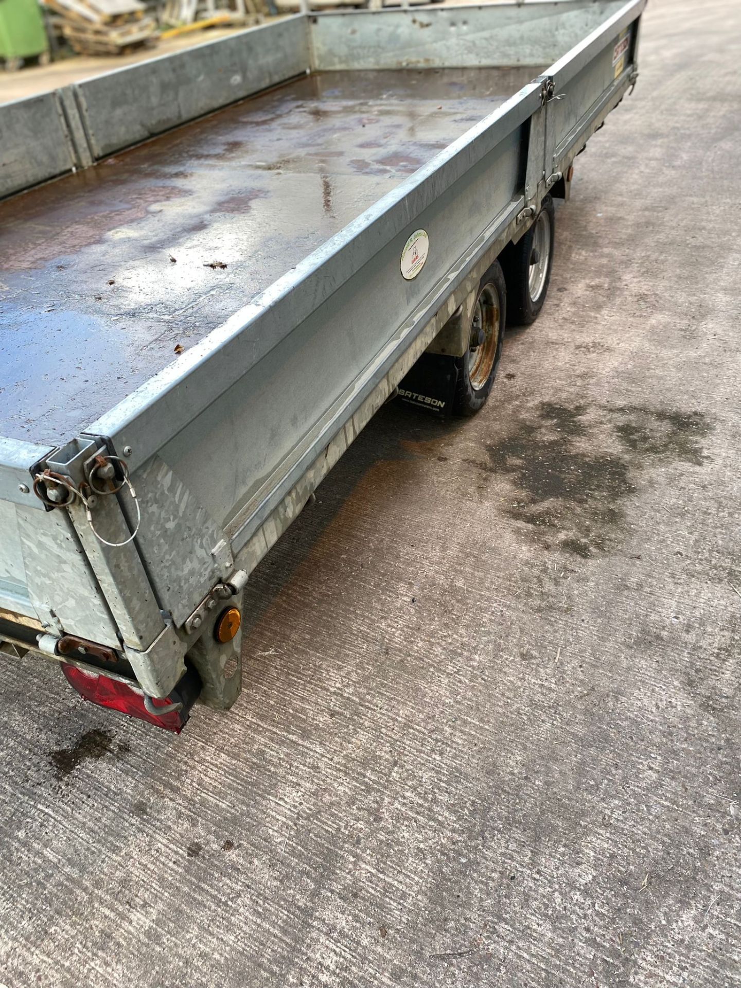 2007 BATESON TRAILER - IN VERY GOOD CONDITION WITH RAMPS, BRAKES ALL WORK, LIGHTS ALL WORK - Image 7 of 11