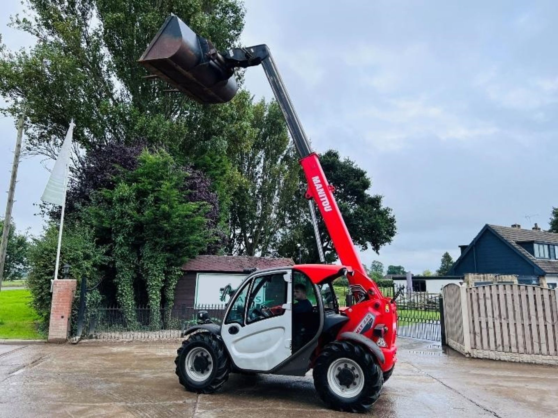 MANITOU 625-75H 4WD TELEHANDLER *YEAR 2012* - Image 6 of 17