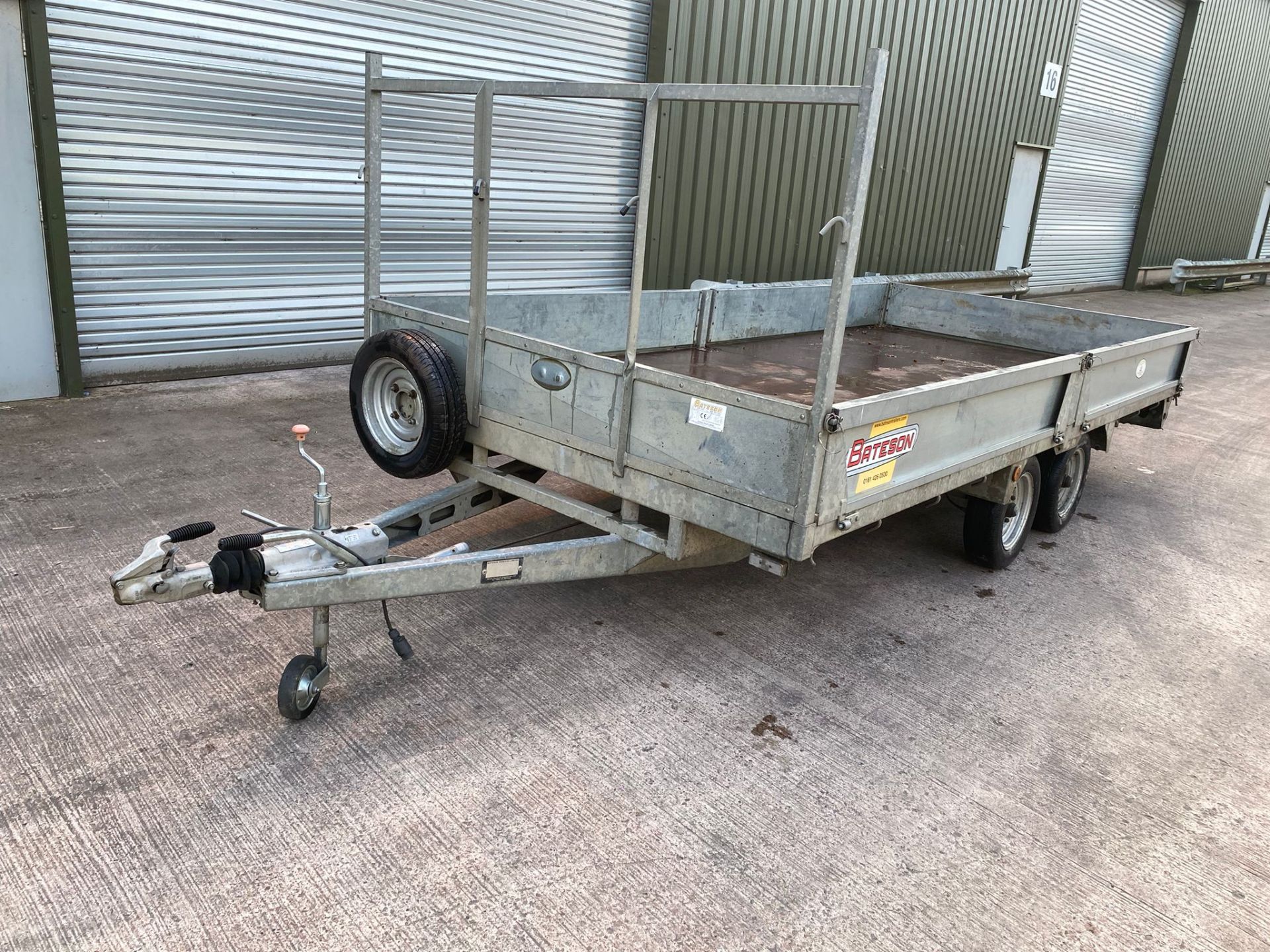 2007 BATESON TRAILER - IN VERY GOOD CONDITION WITH RAMPS, BRAKES ALL WORK, LIGHTS ALL WORK