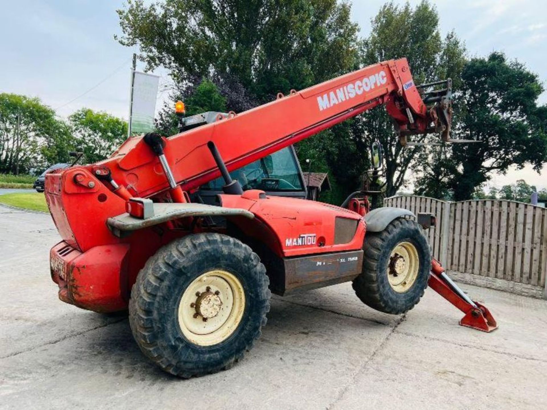 MANITOU MT1337SL 4WD TELEHANDLER *13 METER REACH* C/W PALLE TINES - Image 13 of 17