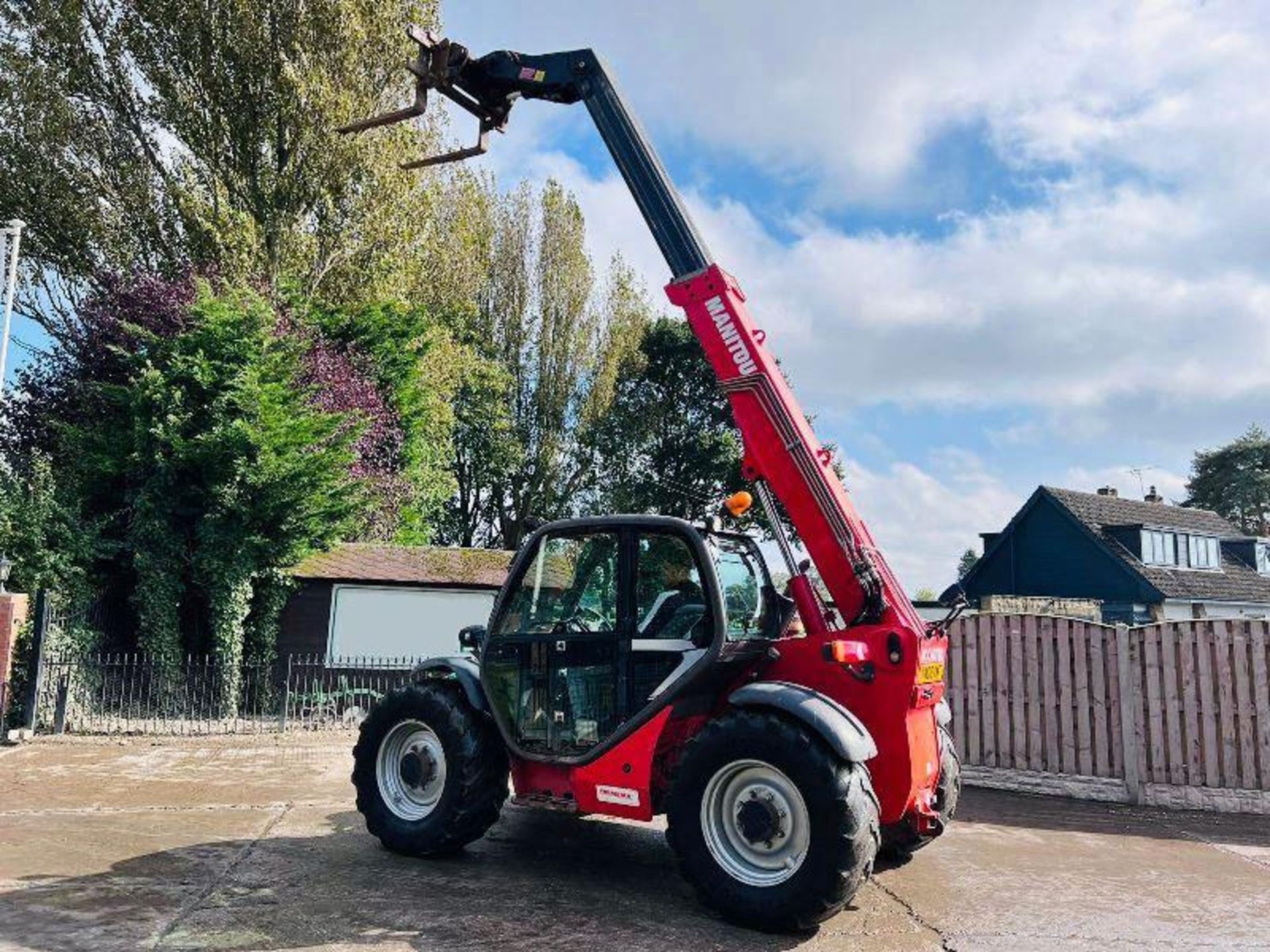 MANITOU MLT630 TURBO 4WD TELEHANDLER * AG-SPEC * C/W PICK UP HITCH - Image 15 of 18
