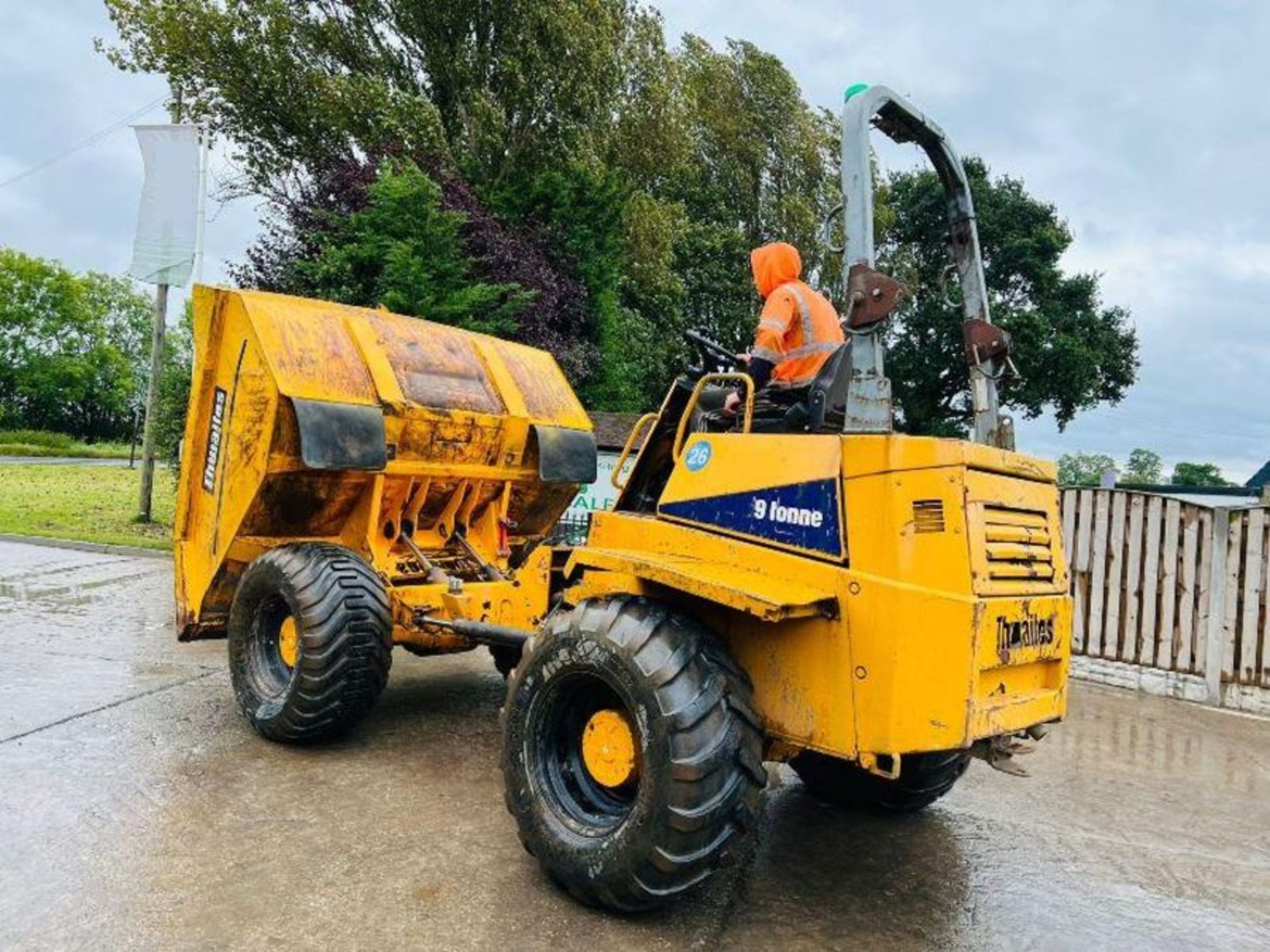 THWAITES 9 TON 4WD DUMPER C/W ROLE BAR & PERKINS ENGINE - Image 2 of 16