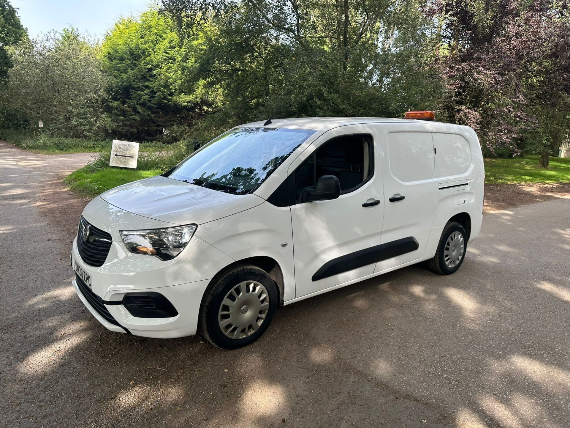 2020 20 VAUXHALL COMBO SPORTIVE PANEL VAN - 73K MILES - Image 3 of 10