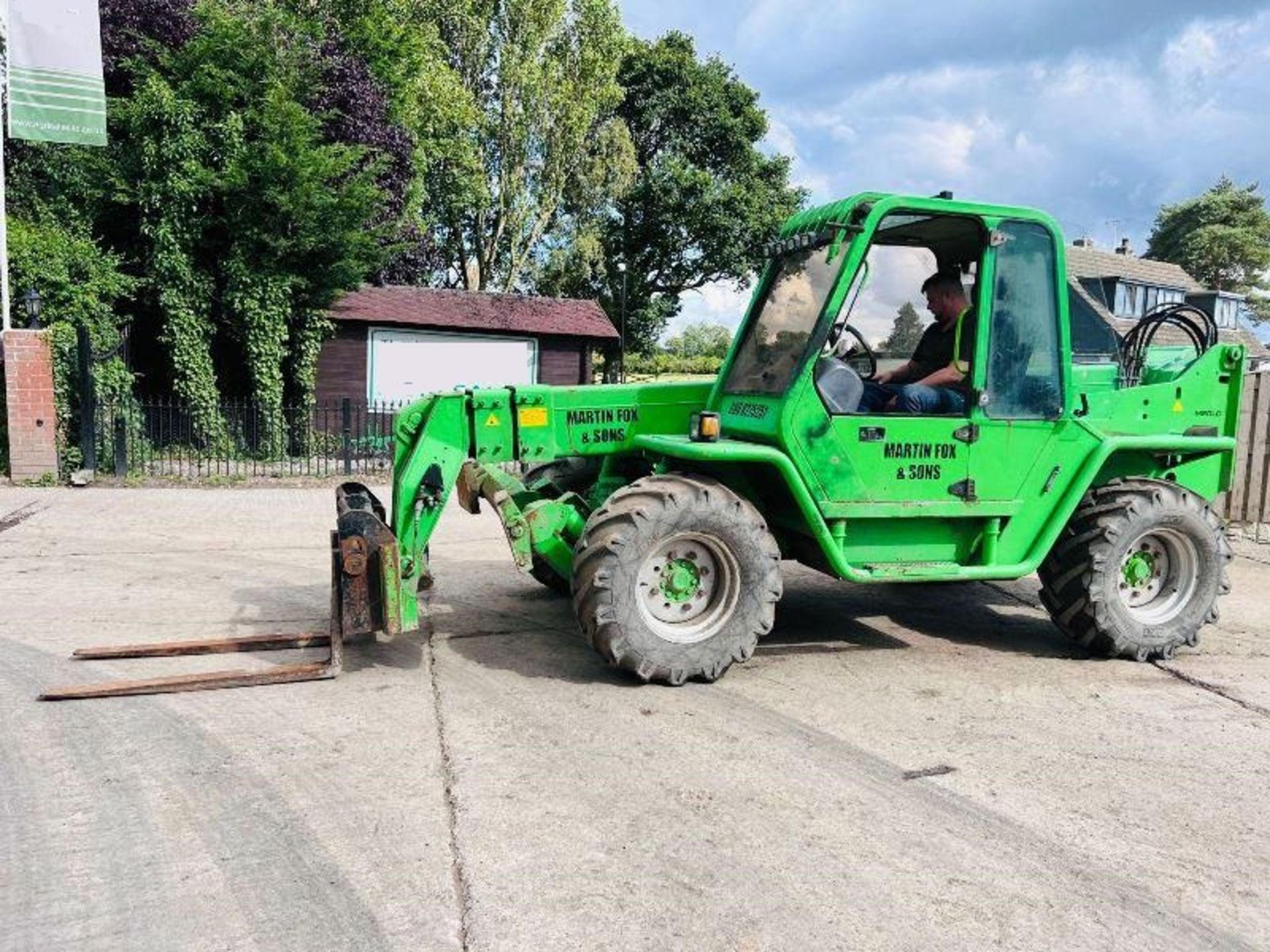 MERLO P35.13K 4WD TELEHANDLER * 13 METER REACH * C/W PALLET TINES - Image 2 of 15