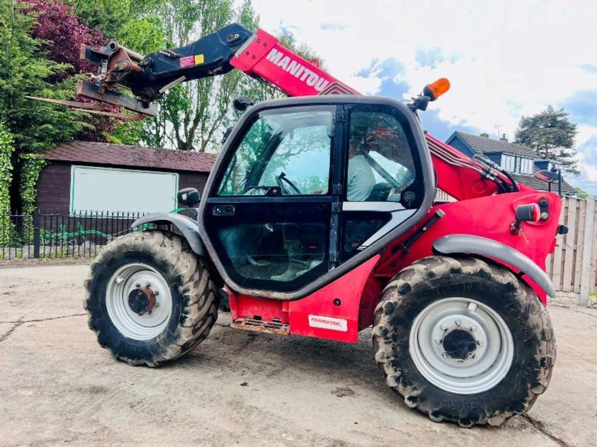 MANITOU MLT630 TURBO 4WD TELEHANDLER * AG-SPEC * C/W PICK UP HITCH - Image 17 of 18